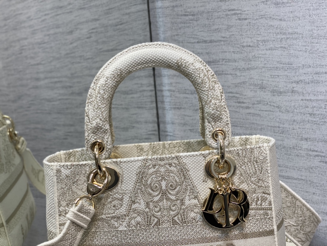 lady D*or handle bag-24cm