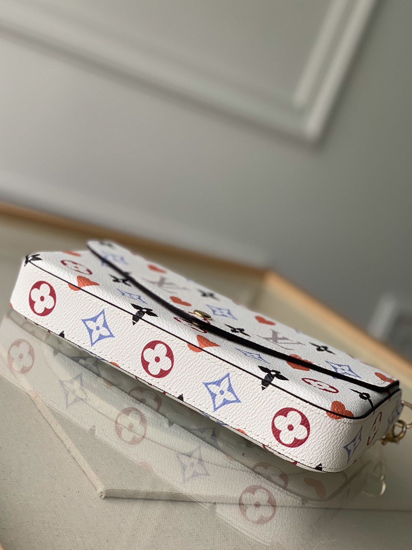 l0*is V*t0n pochette félicie wallet -21*12*3cm