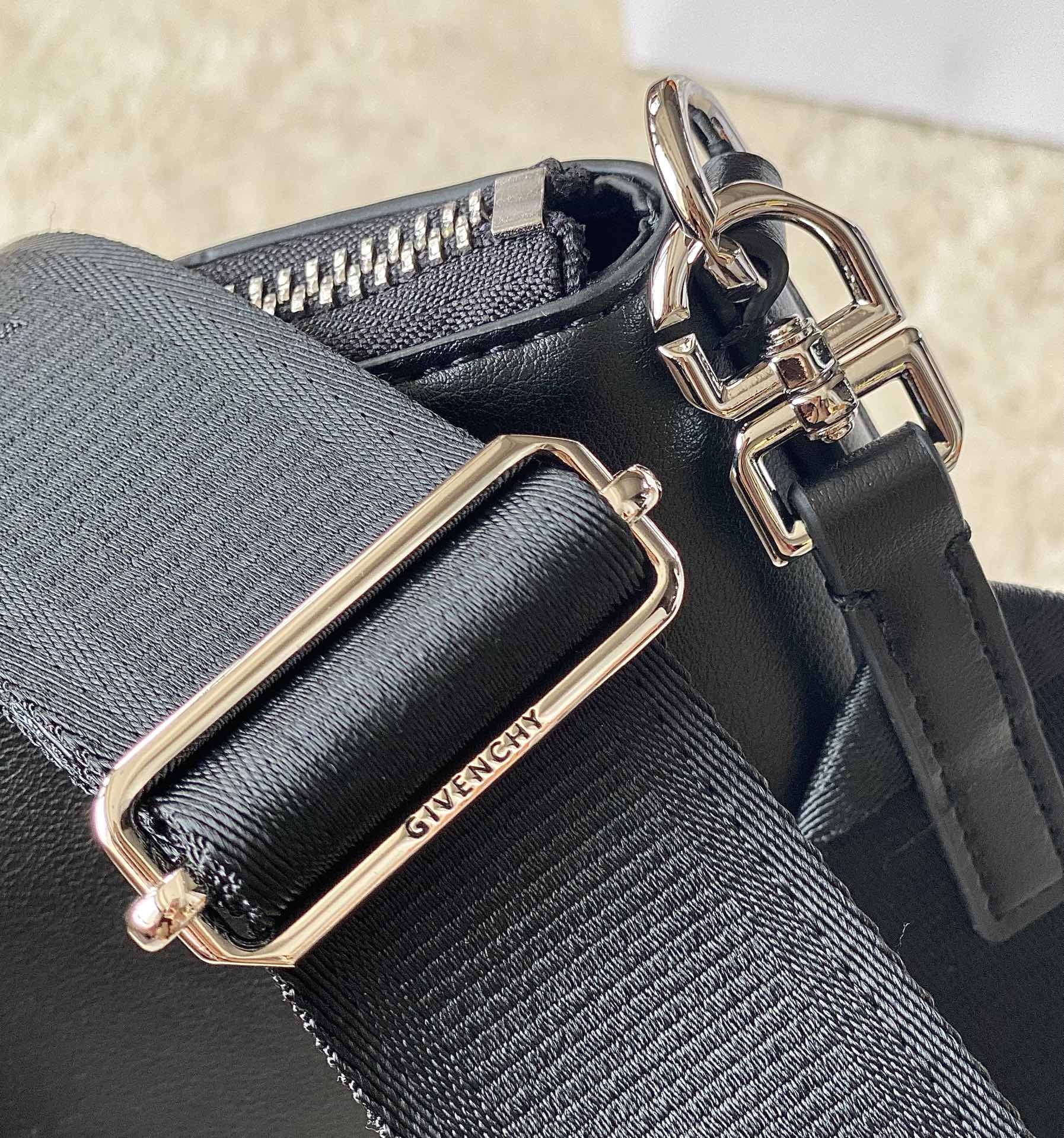 G1uenchy antigona sport -33*7*25cm