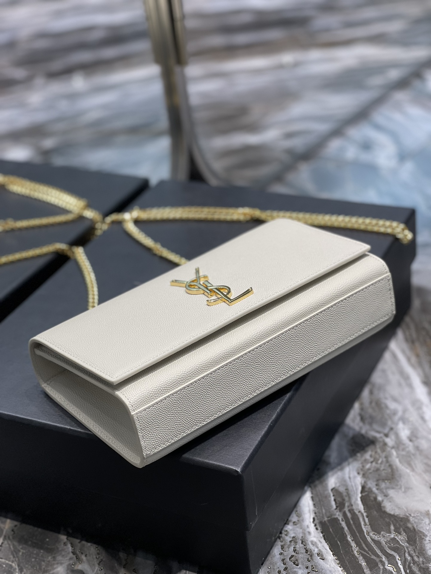 Y*L medium in grain de pouder embossed leather-24*14.5*5.5cm