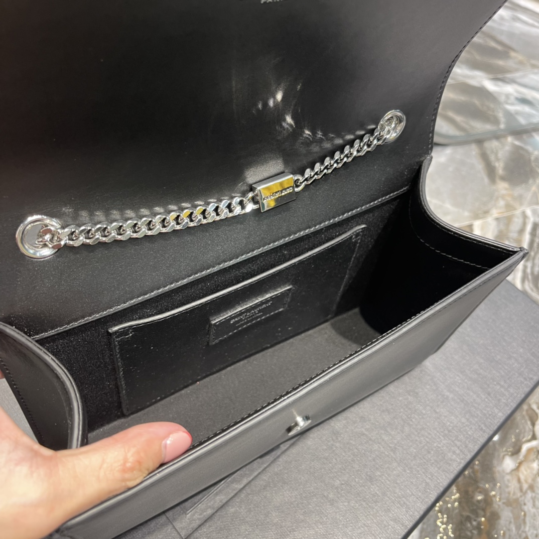 Y*L kate medium with tassle in smooth leather-24*14.5*5.5cm