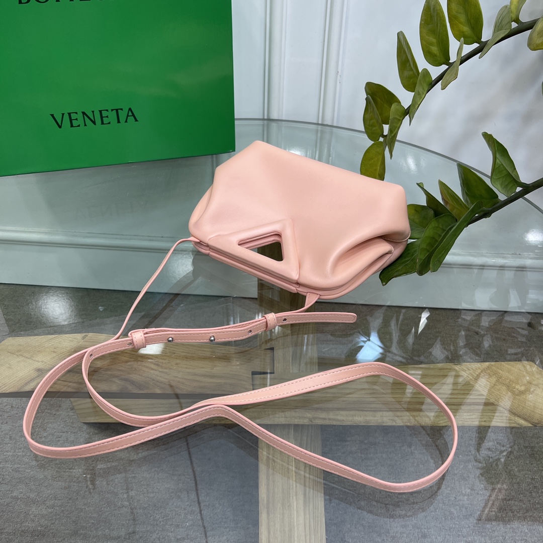 bo*te*ga Ve*ne*ta the triangle bag-24*16*8cm