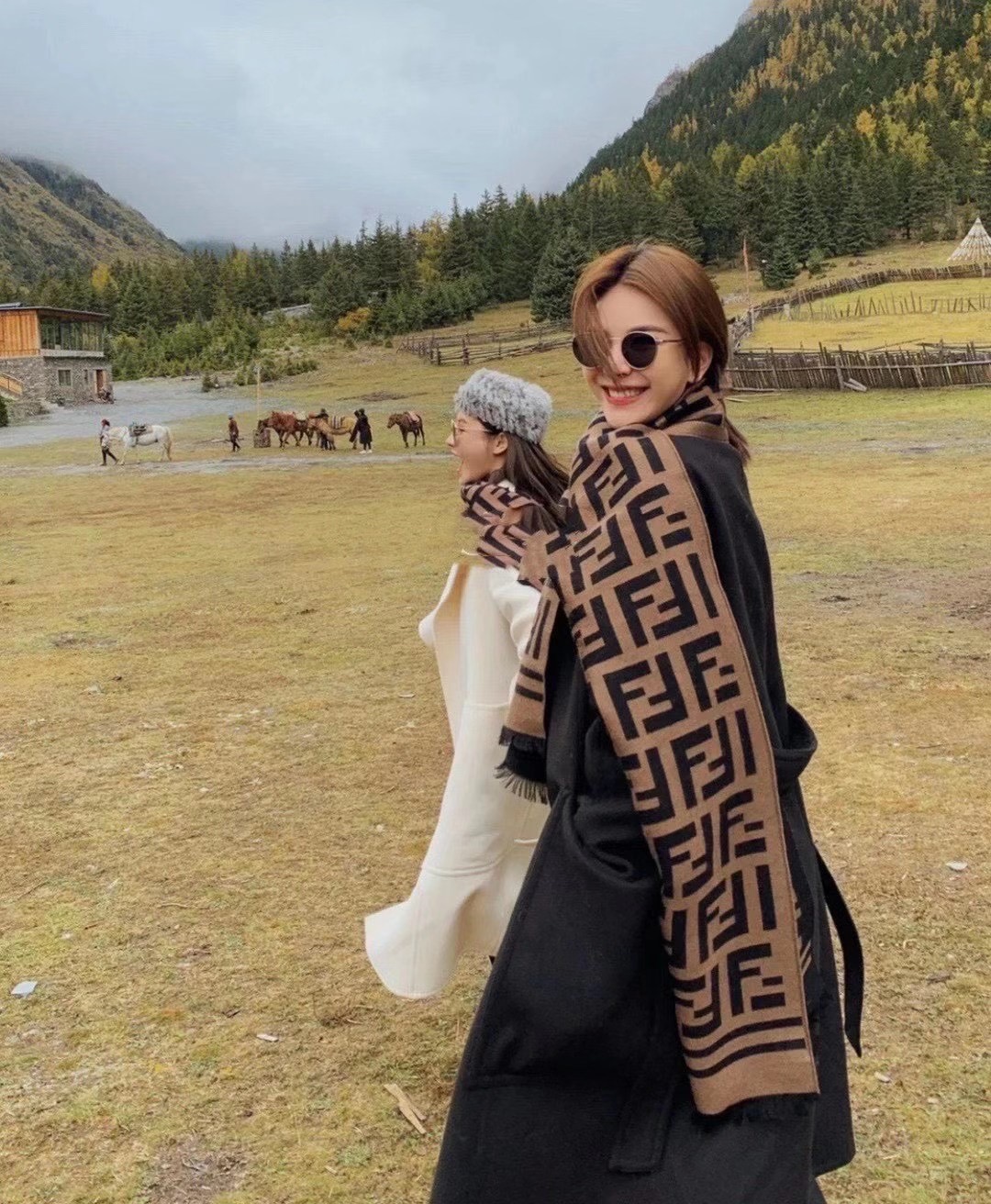 F**di scarf-52*200cm