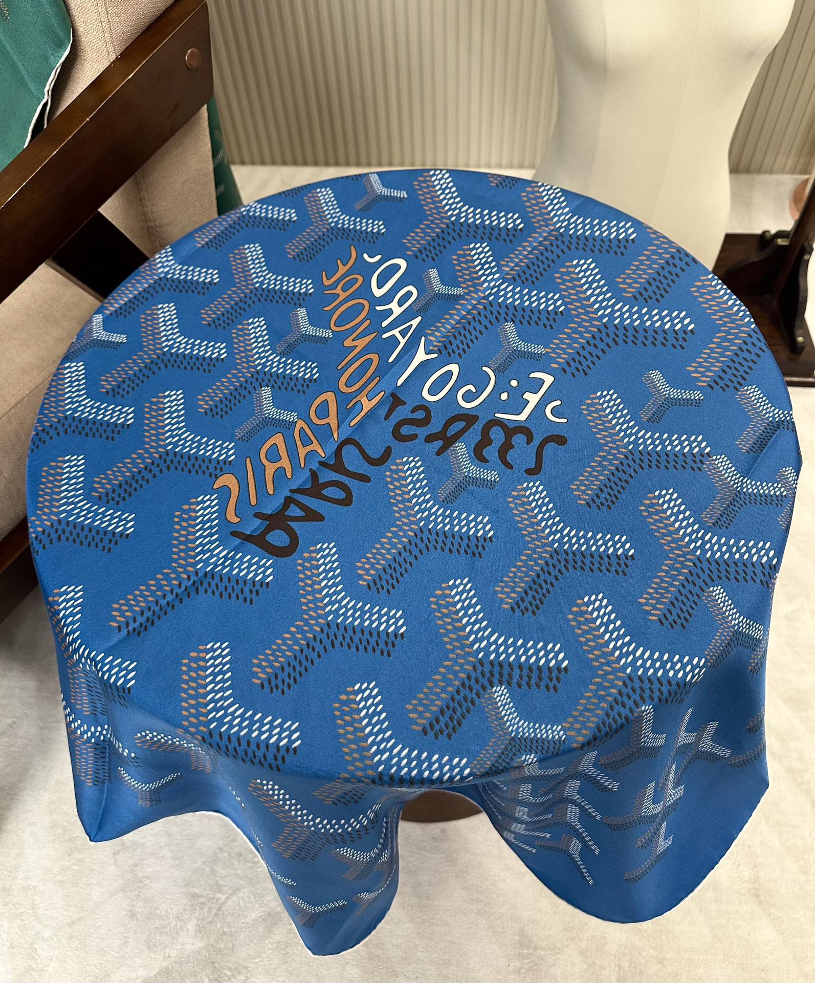 G09ard scarf-90*90cm