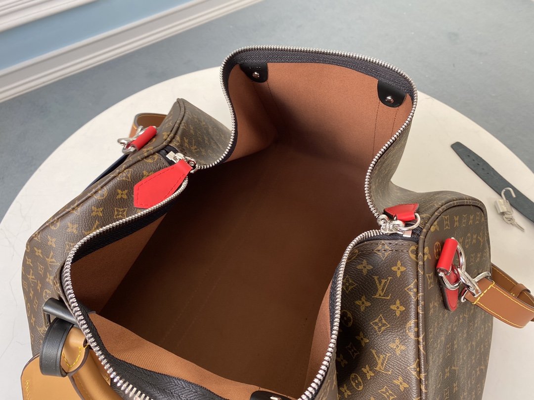 l0*is V*t0n keepall 50