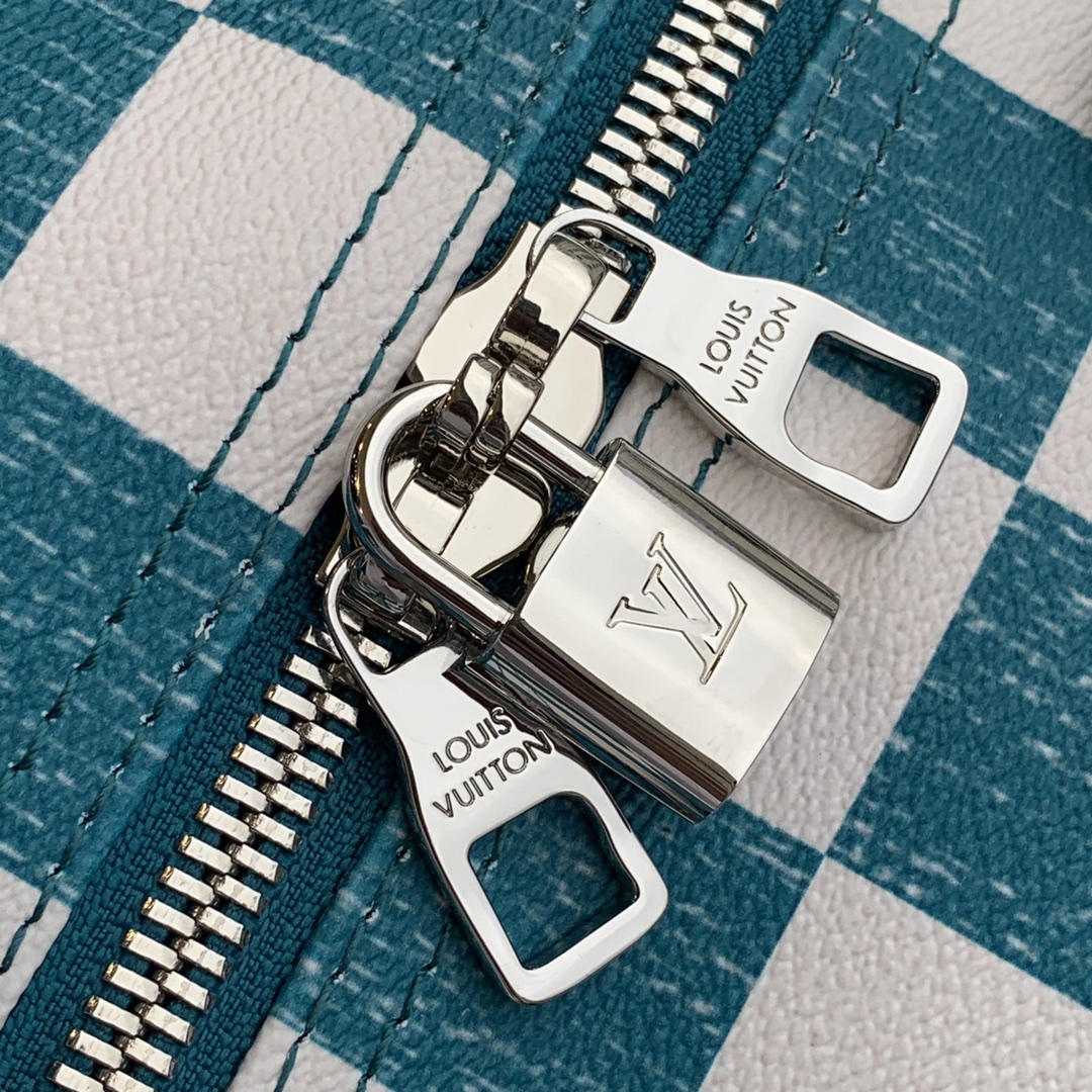 l0*is V*t0n keepall bandouliÈre 45-45 x 27 x 20cm