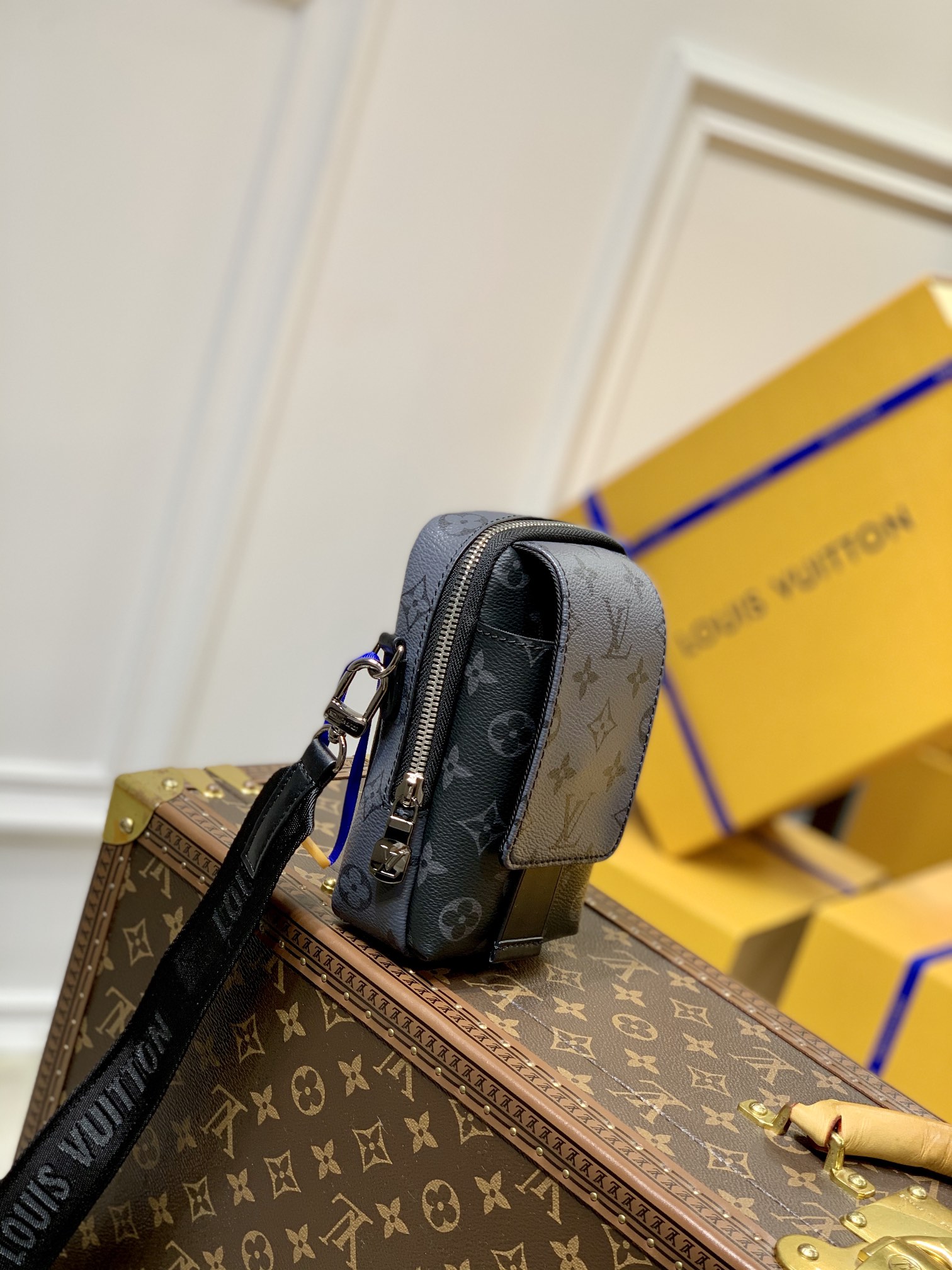 l0*is V*t0n flap double-m81005-11*18*8cm