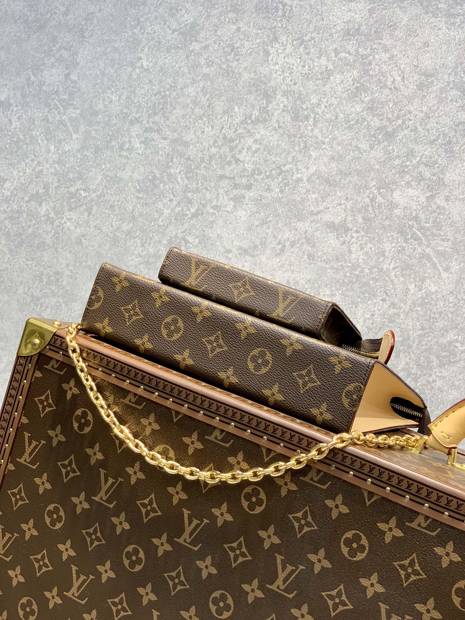 l0*is V*t0nm47543 chain bag-26x20x3cm