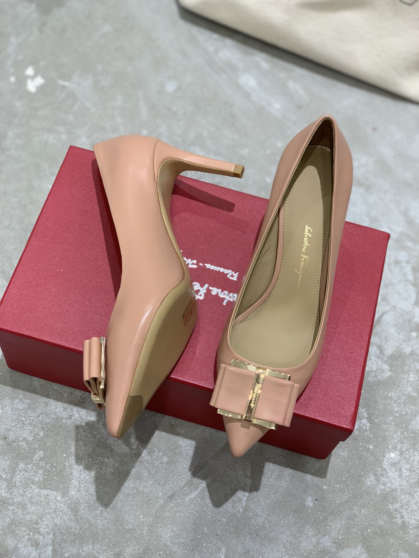 Salvatore Ferragamo-7CM