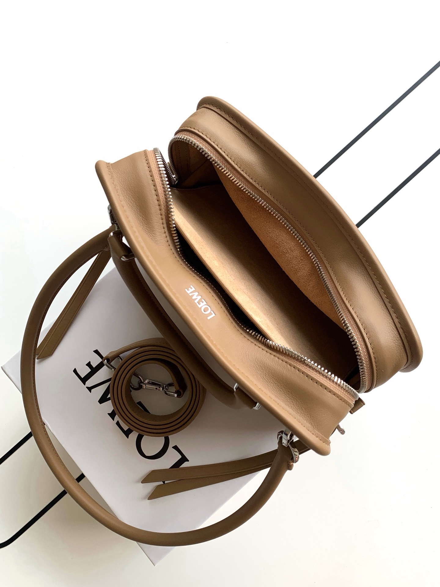 LOE*WE Small Amazona 180 Tote Bag-24*18.5*10CM