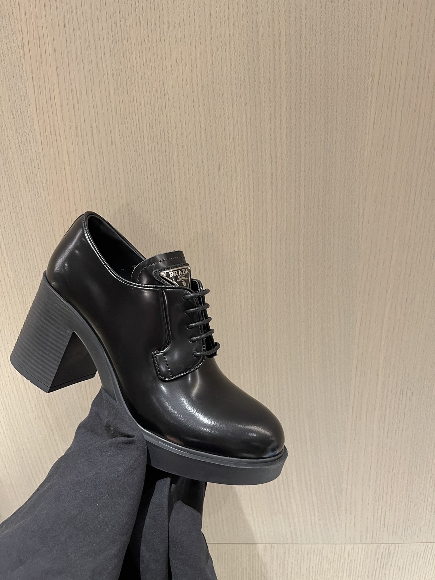 Pra*a loafers 2022ss