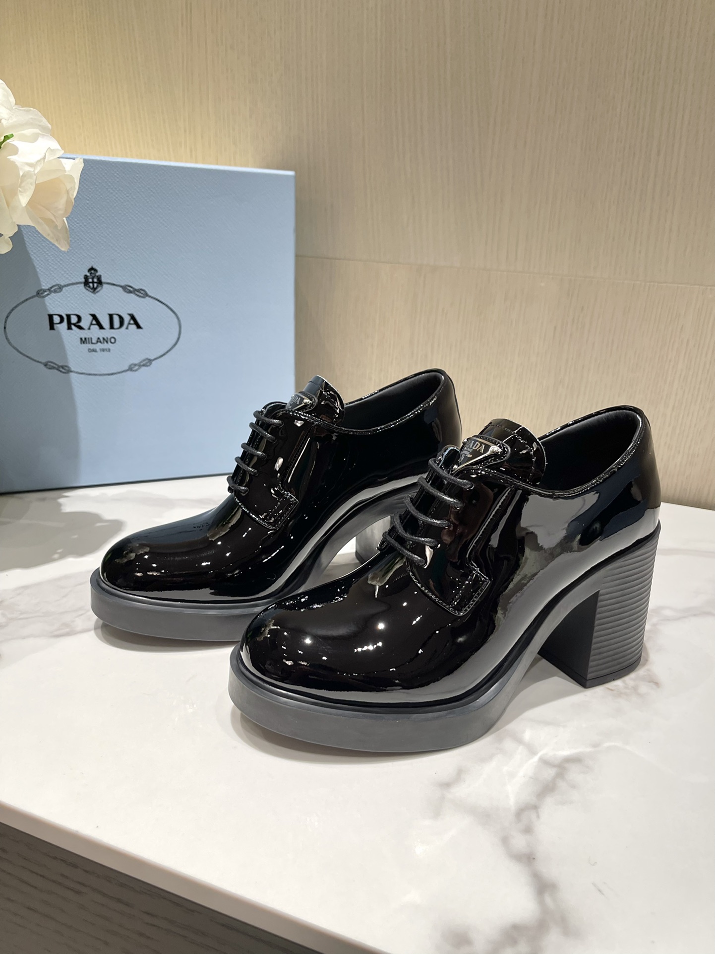 Pra*a loafers 2022ss