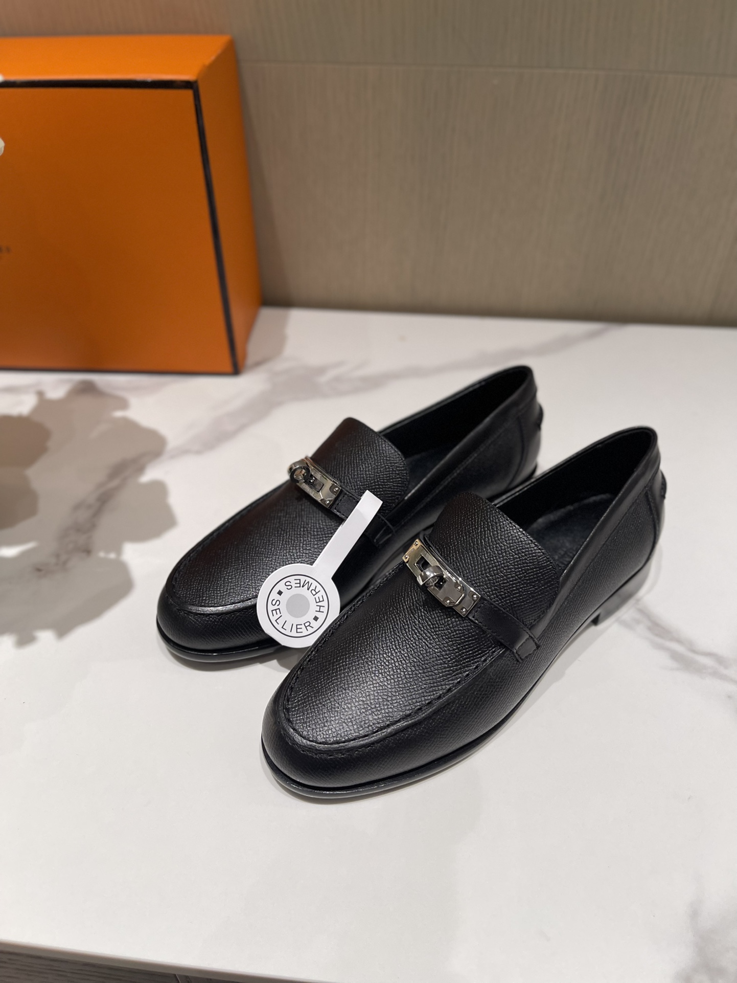H**mes loafers(eu35-eu40)