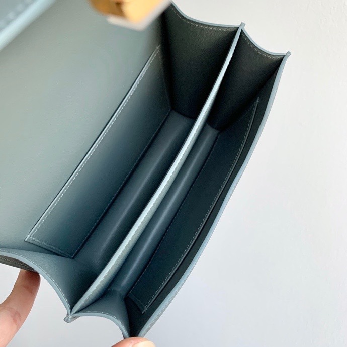 H**mes constance epsom leather-19cm