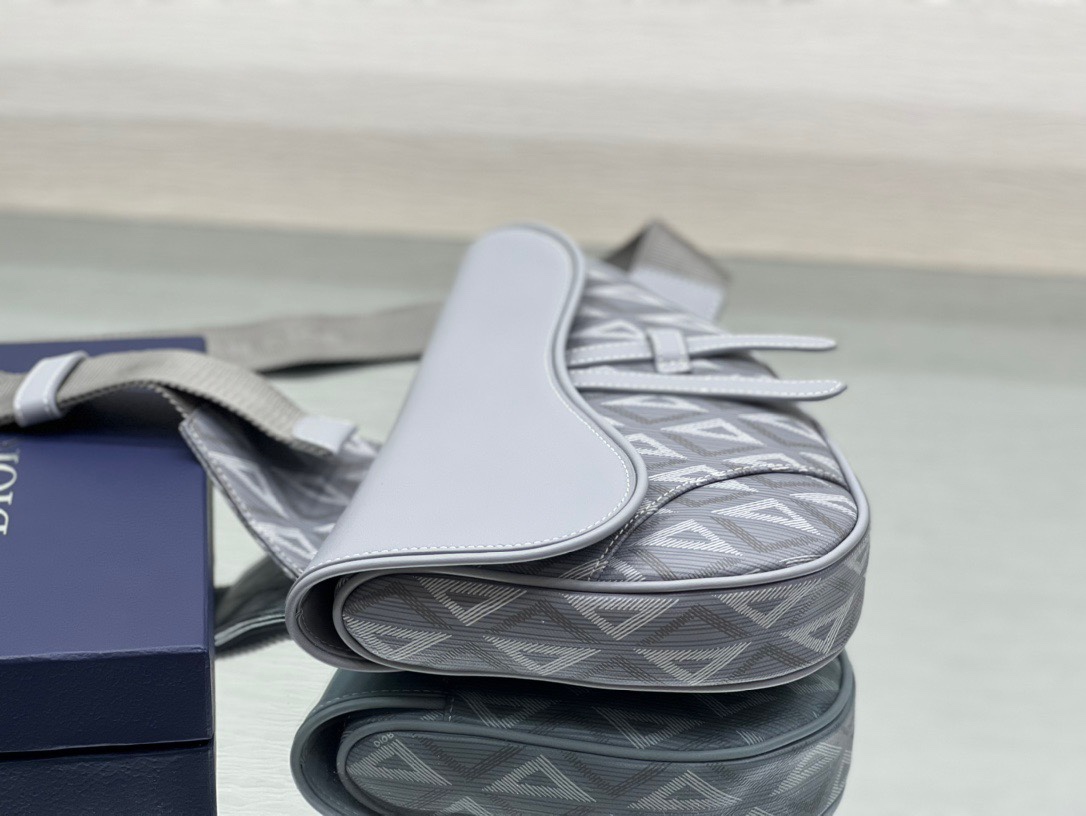 D*or saddle bag-20 x 28.6 x 5cm