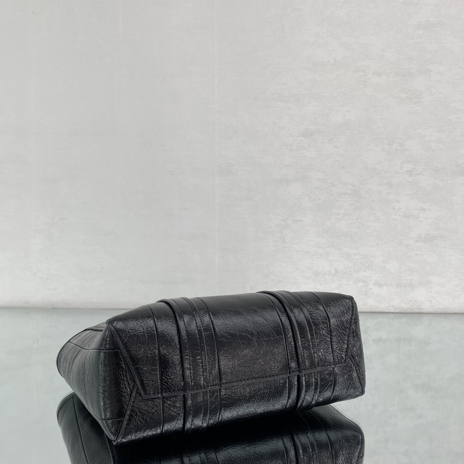 Ba*len*cia*ga͙ 21ss tote-28x10x19cm