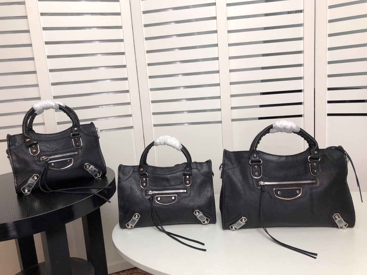 Ba*len*cia*ga graffiti classic city(4 size avaible)