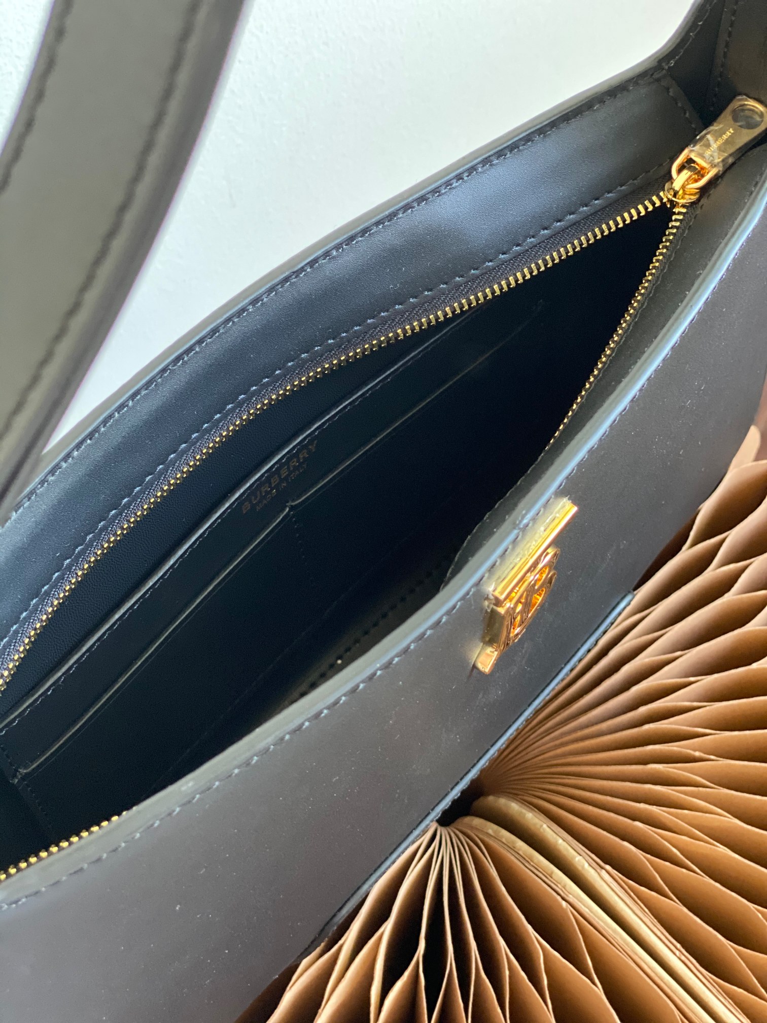 B**rry thomas B**rry bag-28 x 5 x 14cm