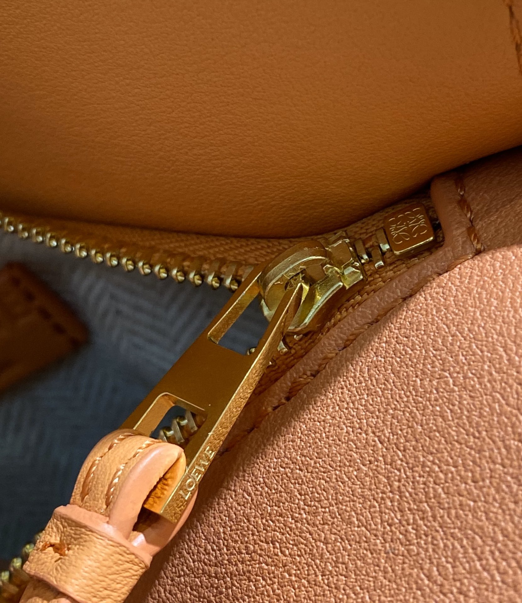 L0ew* puzzle mini bag-18*11*7.5cm