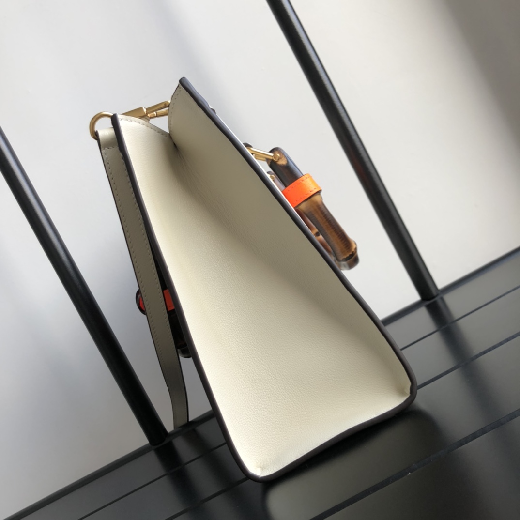 G*u*i diana top handbags