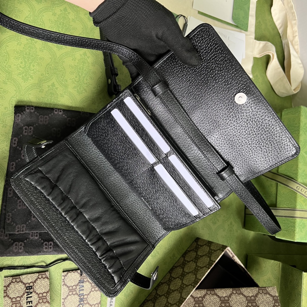 G*u*i&ba*len*cia*ga crossbody bag-19.5x12x3cm