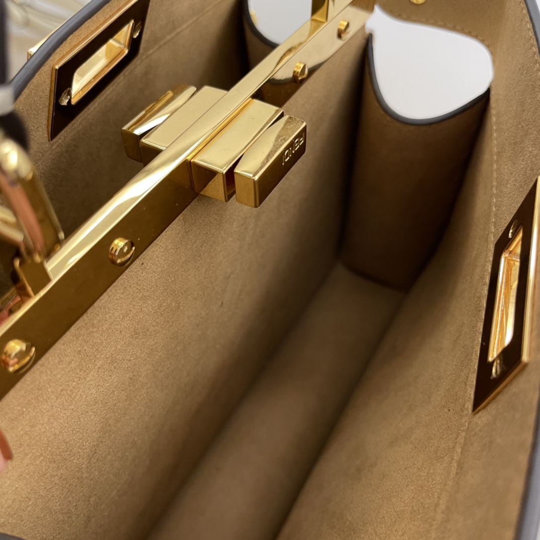 F**di peekaboo-27x21x9.5cm