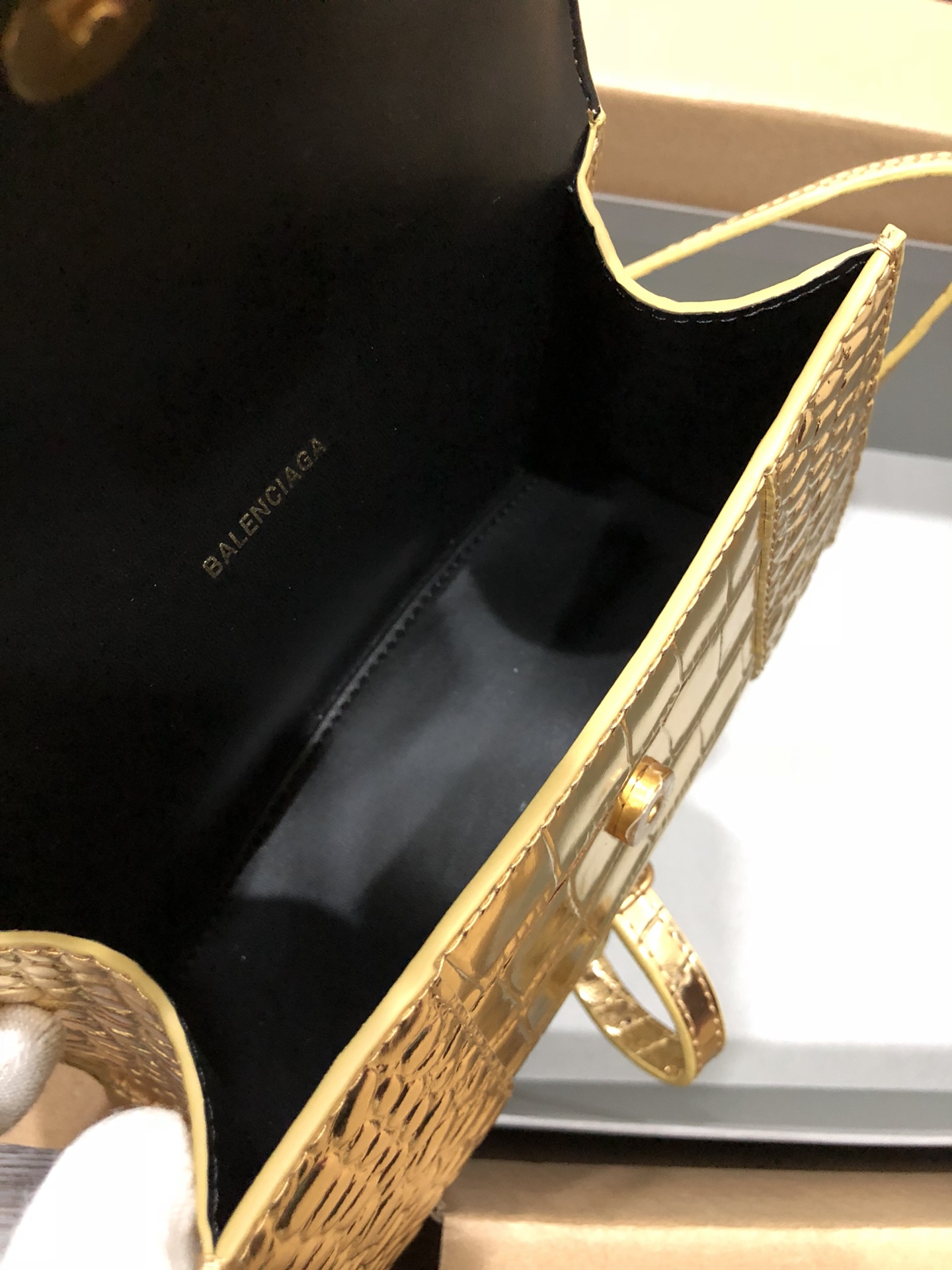 Ba*len*cia*ga small hourglass bag-13*8*19cm