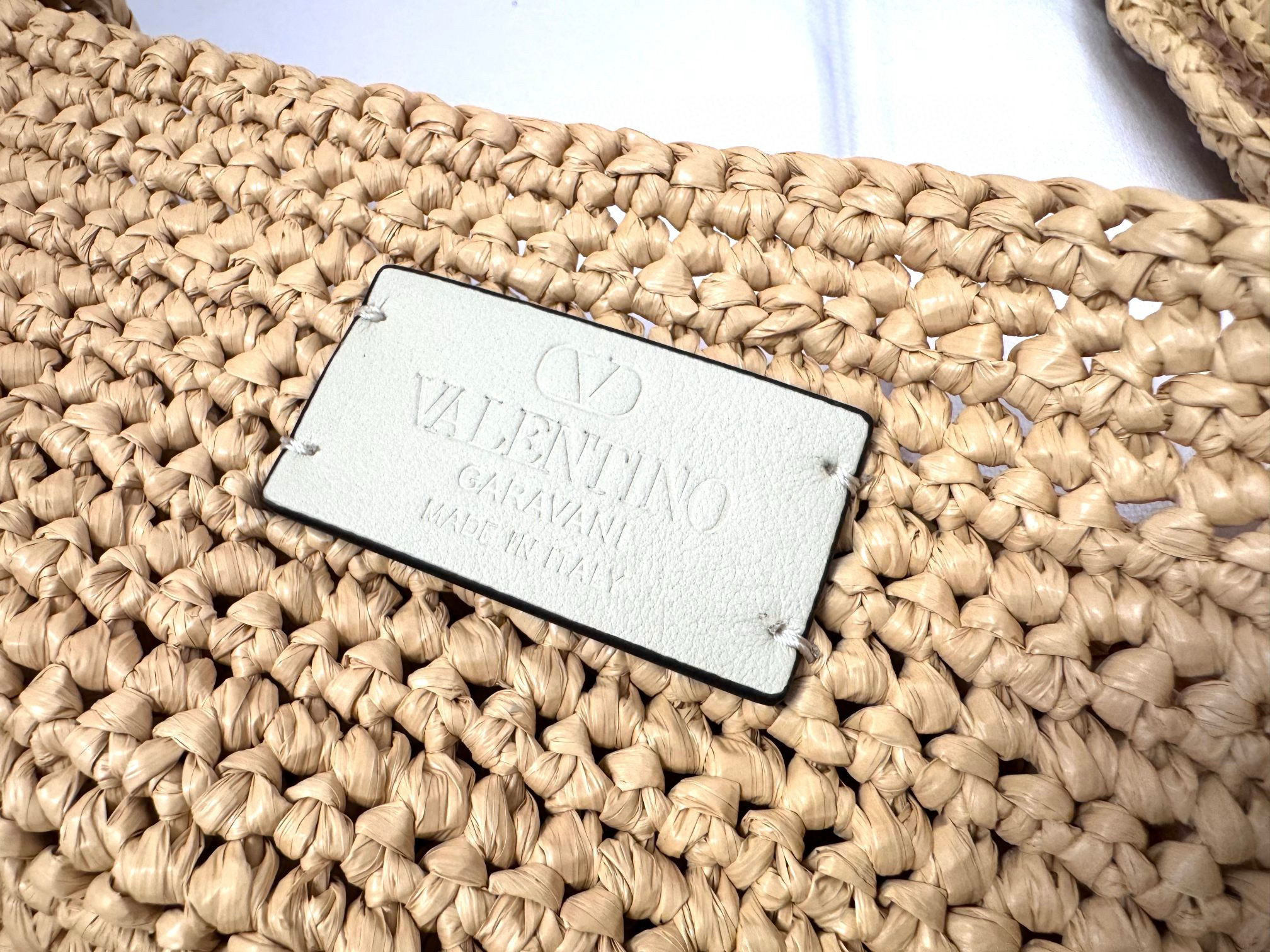 Va1e*ntin0 garavani viva tote bag