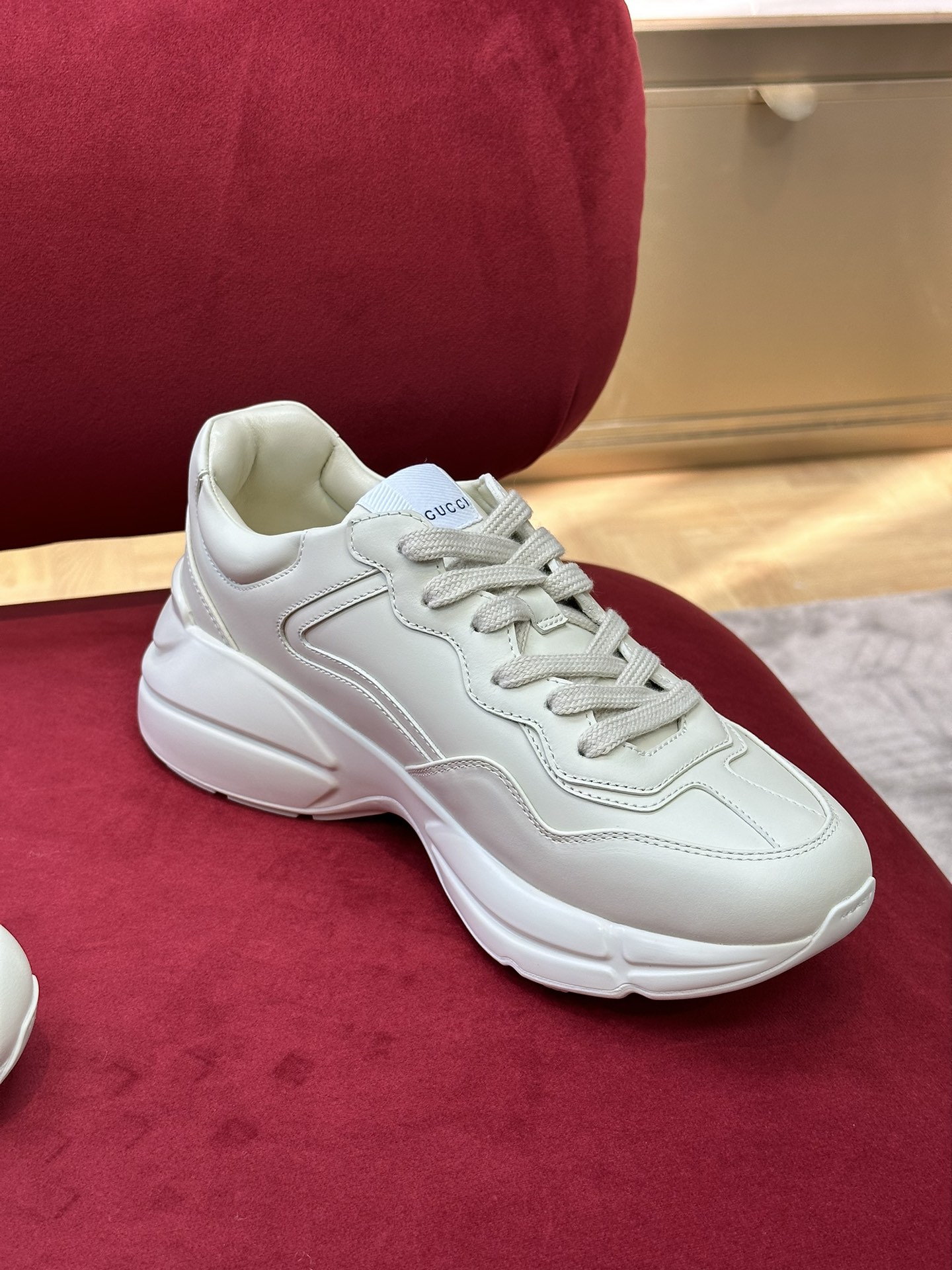 G*u*i&nor*h f**esneakers