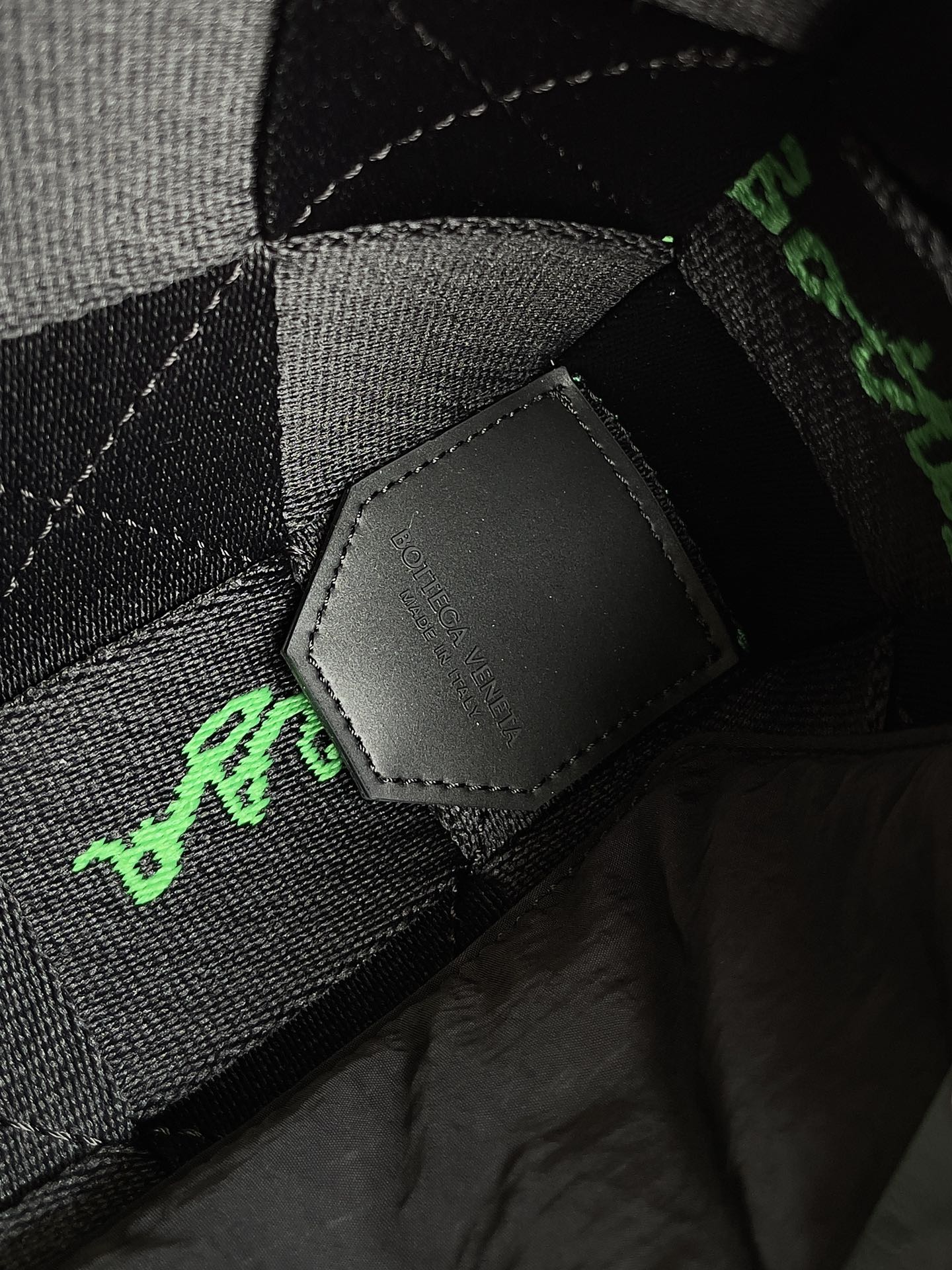 bo*te*ga Ve*ne*ta webbing crossbody bag-25*15*5cm