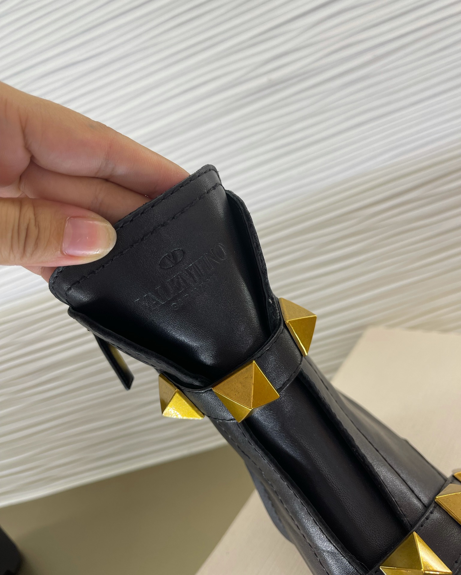 Va1e*ntin0 boots(eu35-41)