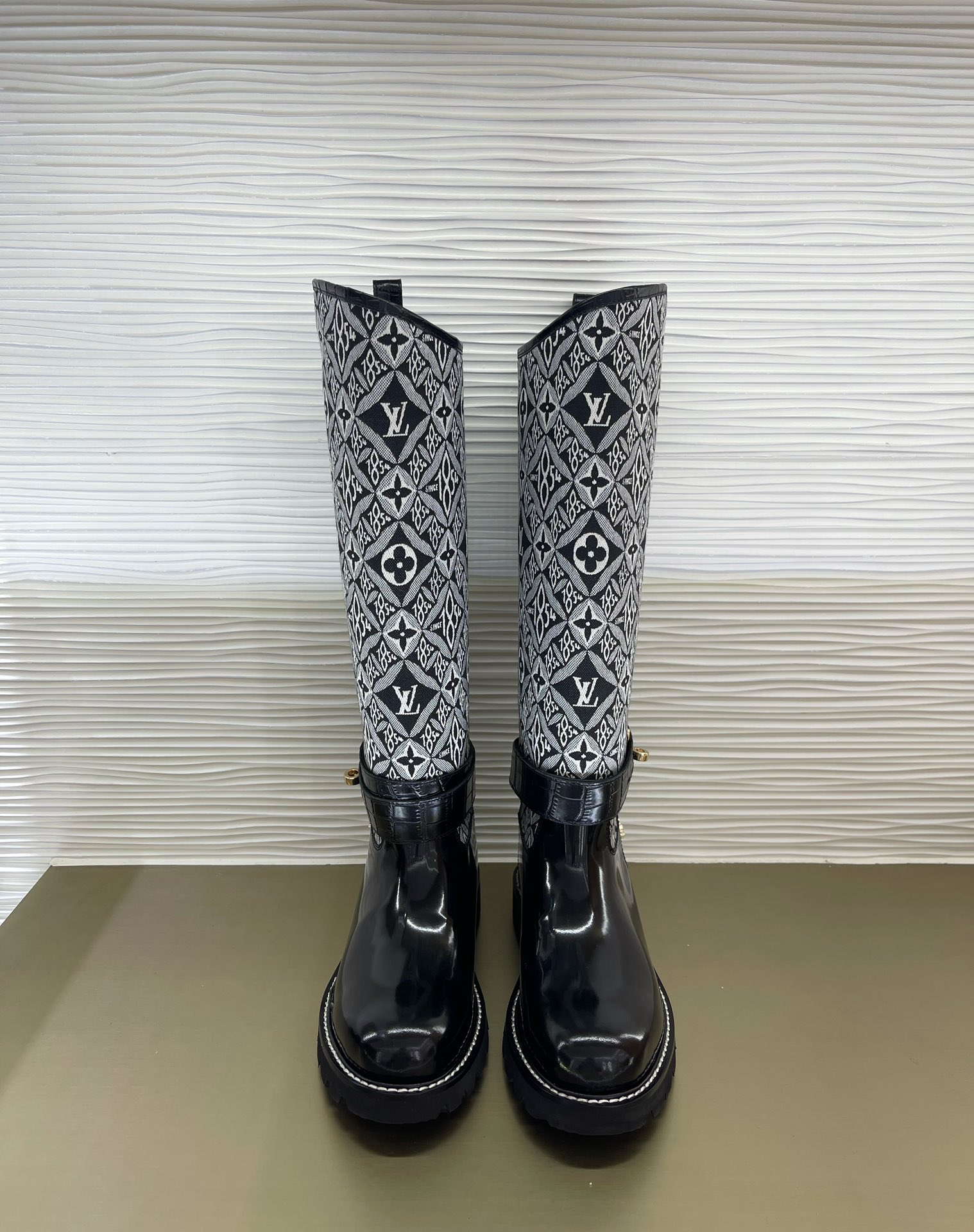 l0*is V*t0n boots(eu35-42)