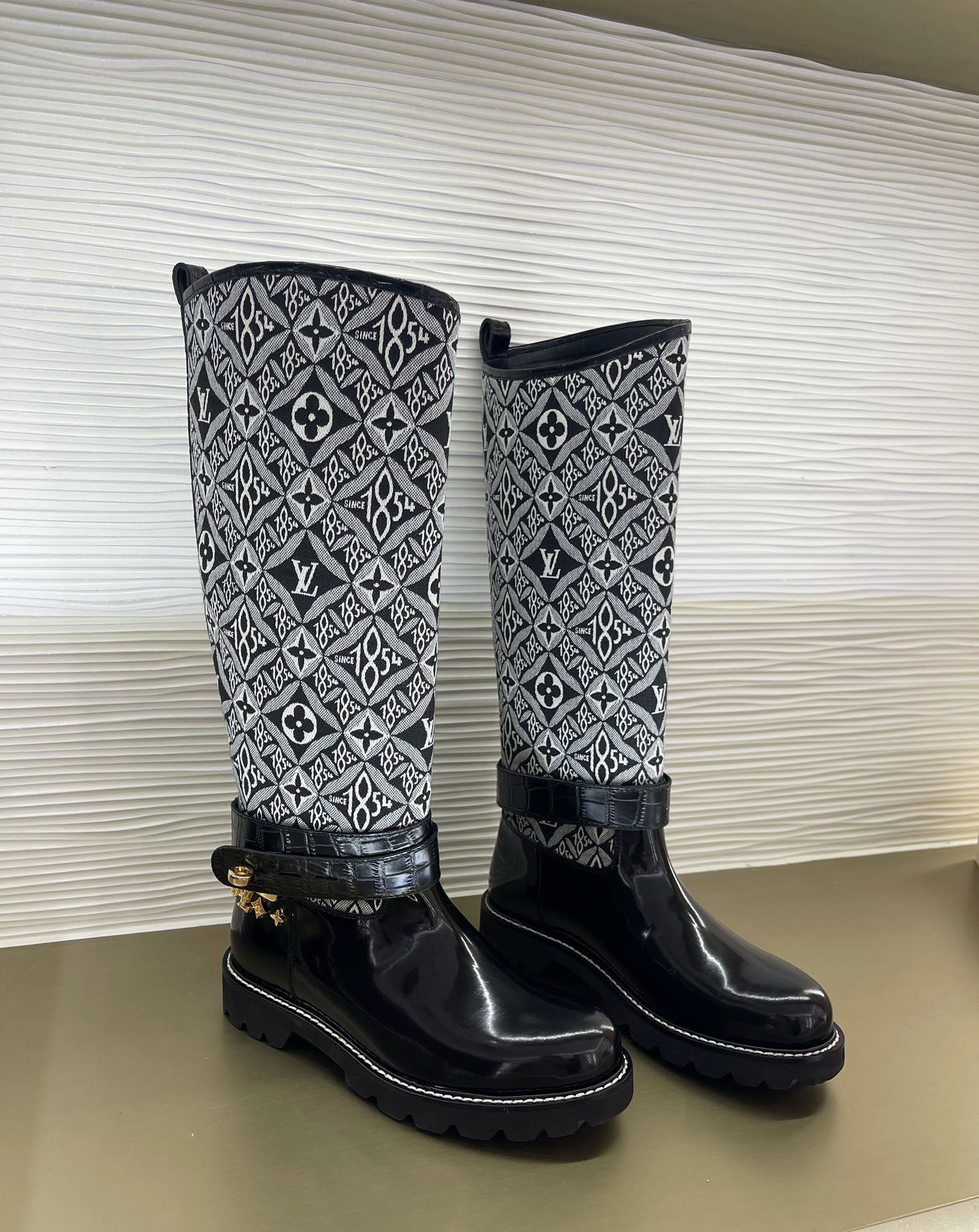 l0*is V*t0n boots(eu35-42)