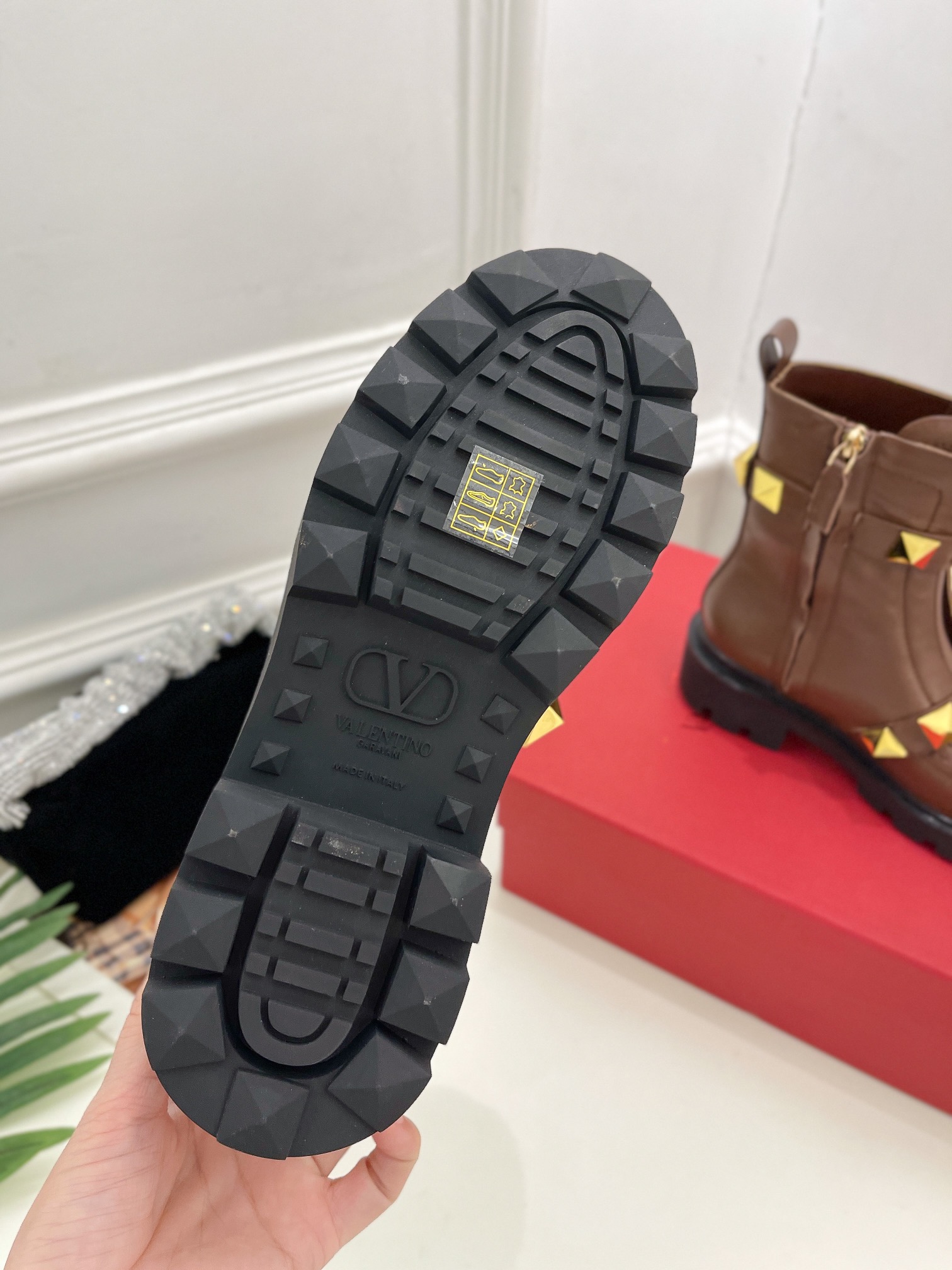 Va1e*ntin0 boots(eu35-41)