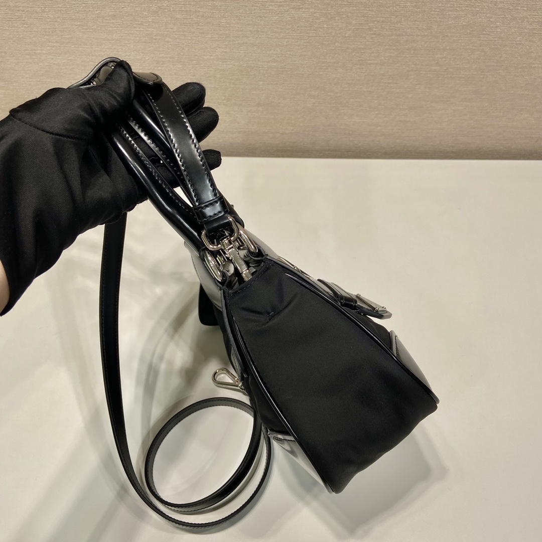 Pra*a moon handbags 1ba381-22.5*16*7.5cm