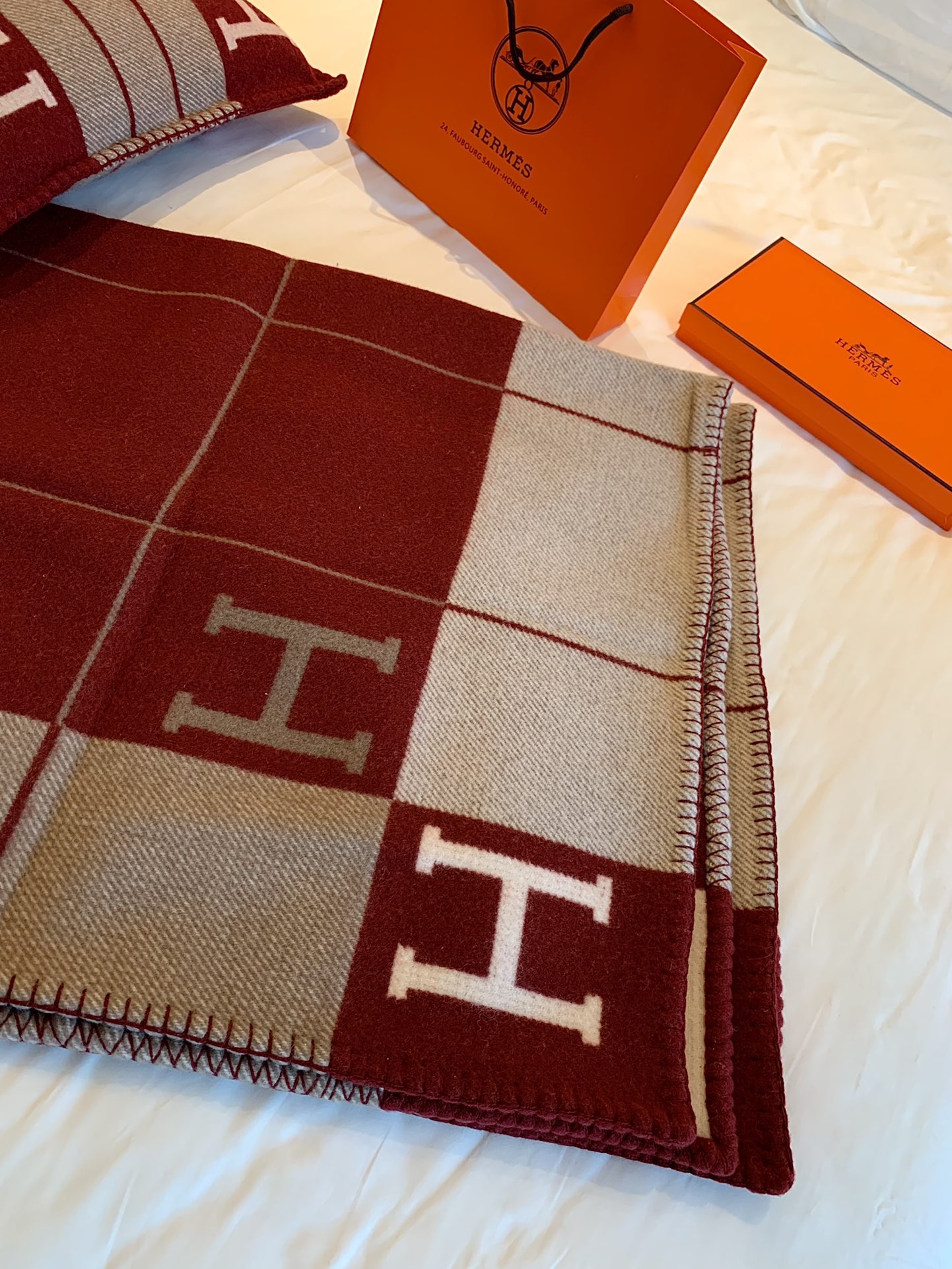 H**mes blankets-170*135cm