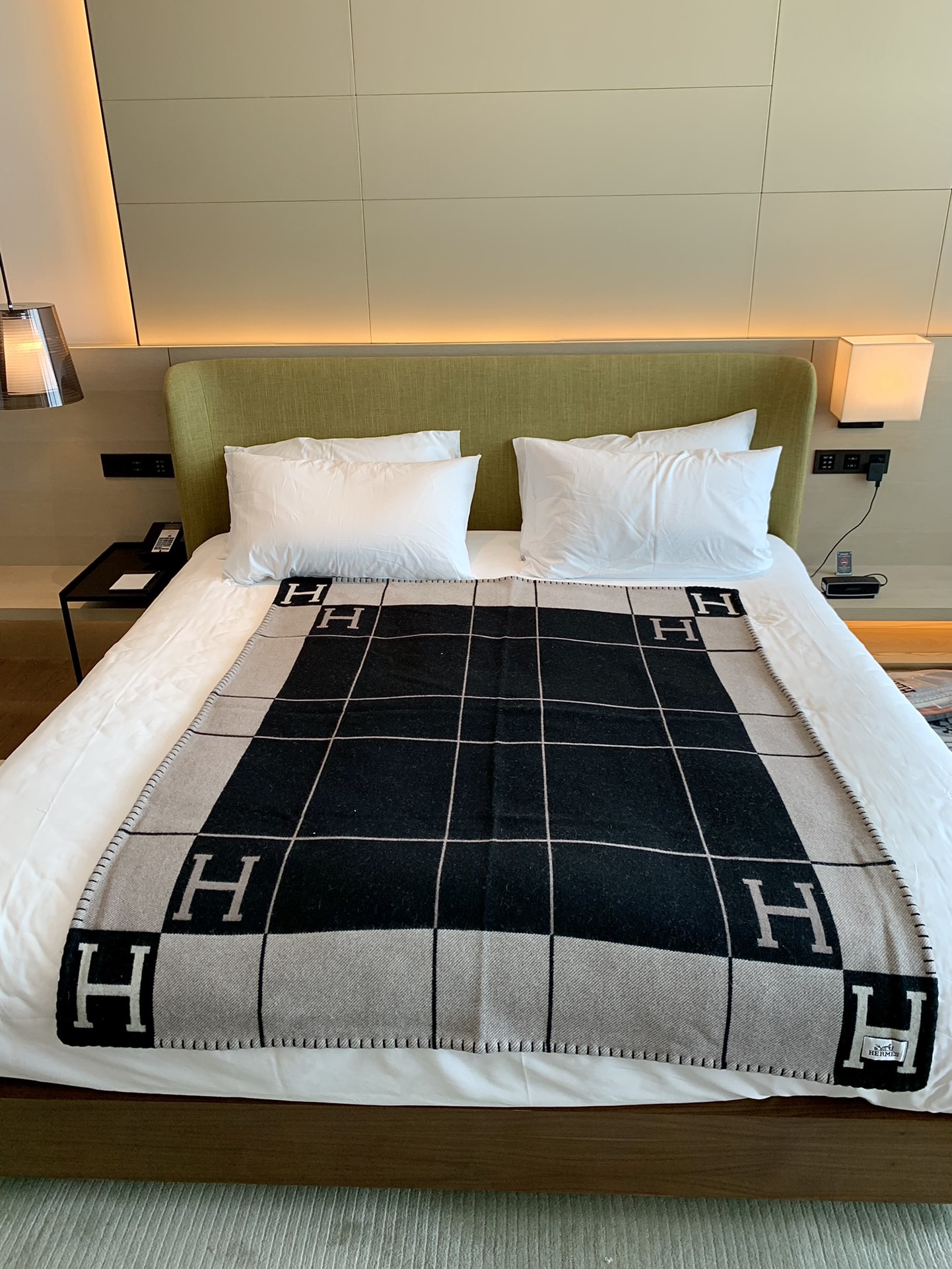 H**mes blankets-170*135cm