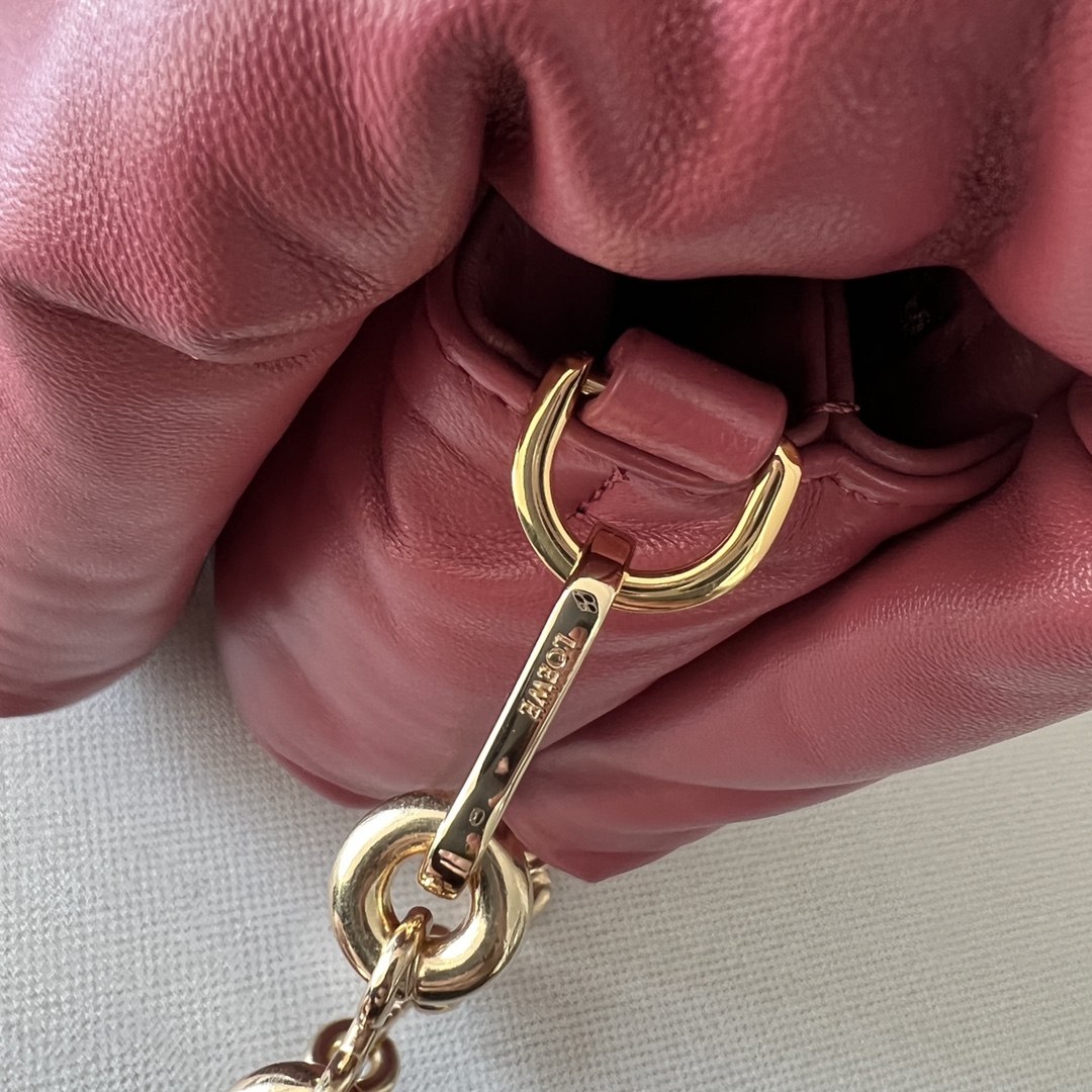 L0ew* puffer goya bag-23*13*6cm