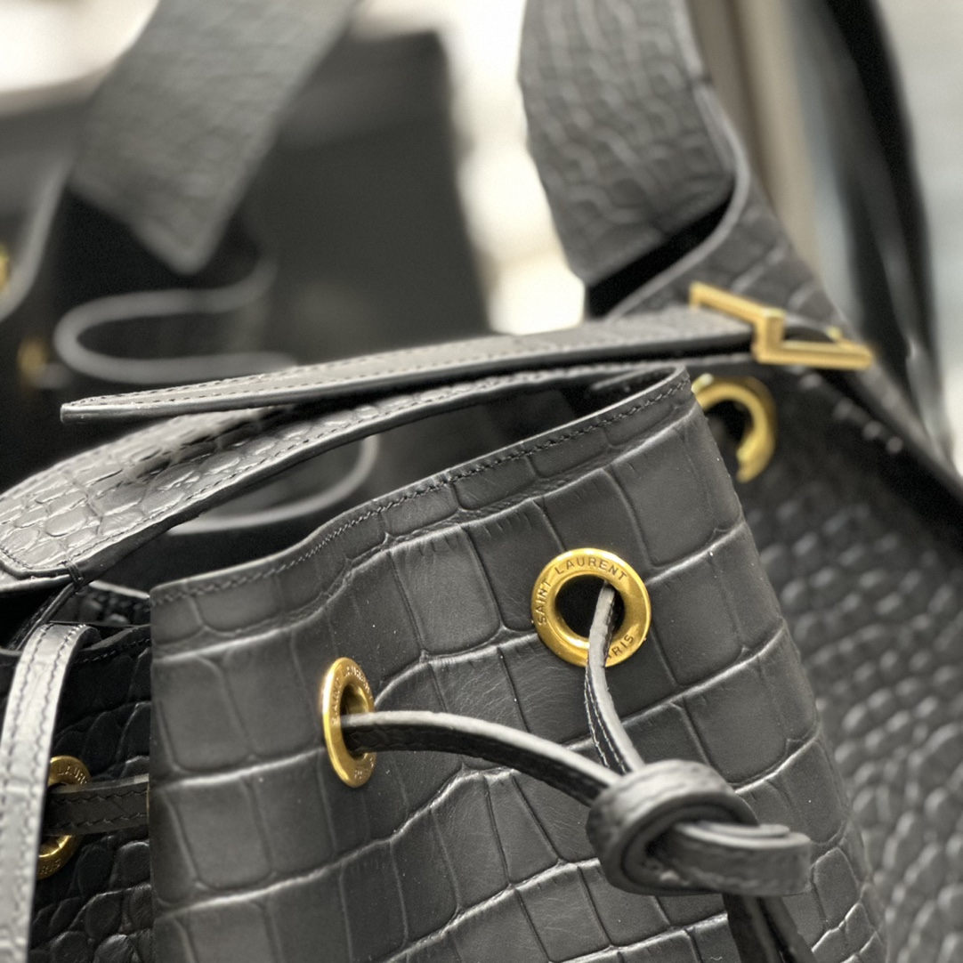 Y*L flat hobo bag-44×33×2.5cm