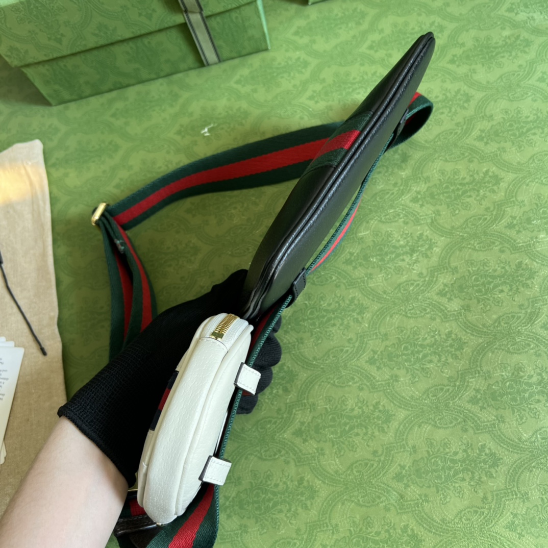 G*u*i waist bag-12*11*2&20*13cm