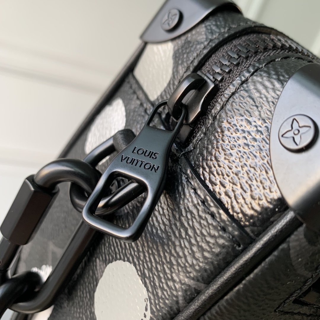 l0*is V*t0n mini soft trunk-m81936 -18*13*8m