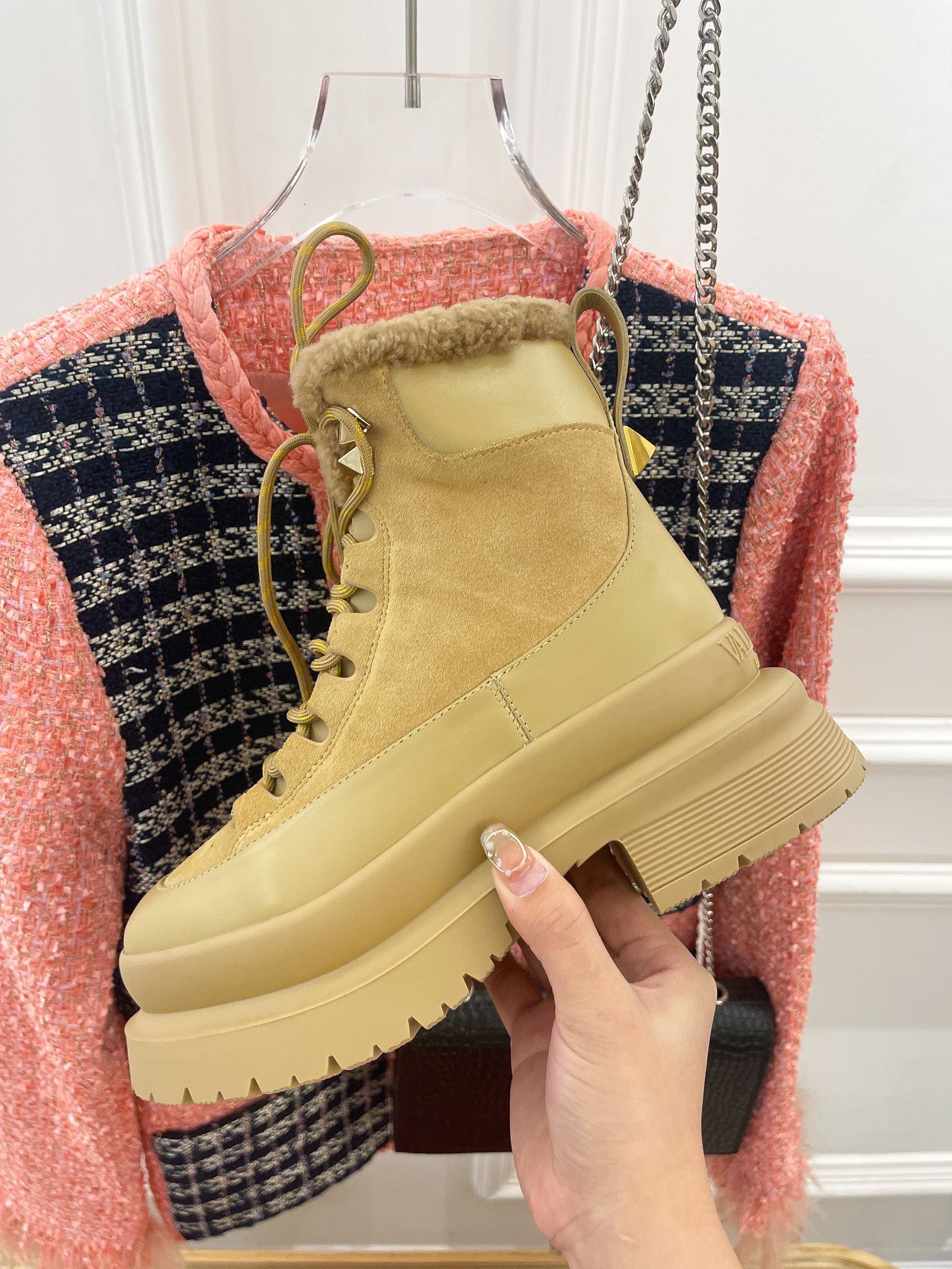 Va1e*ntin0 boots(eu35-41)