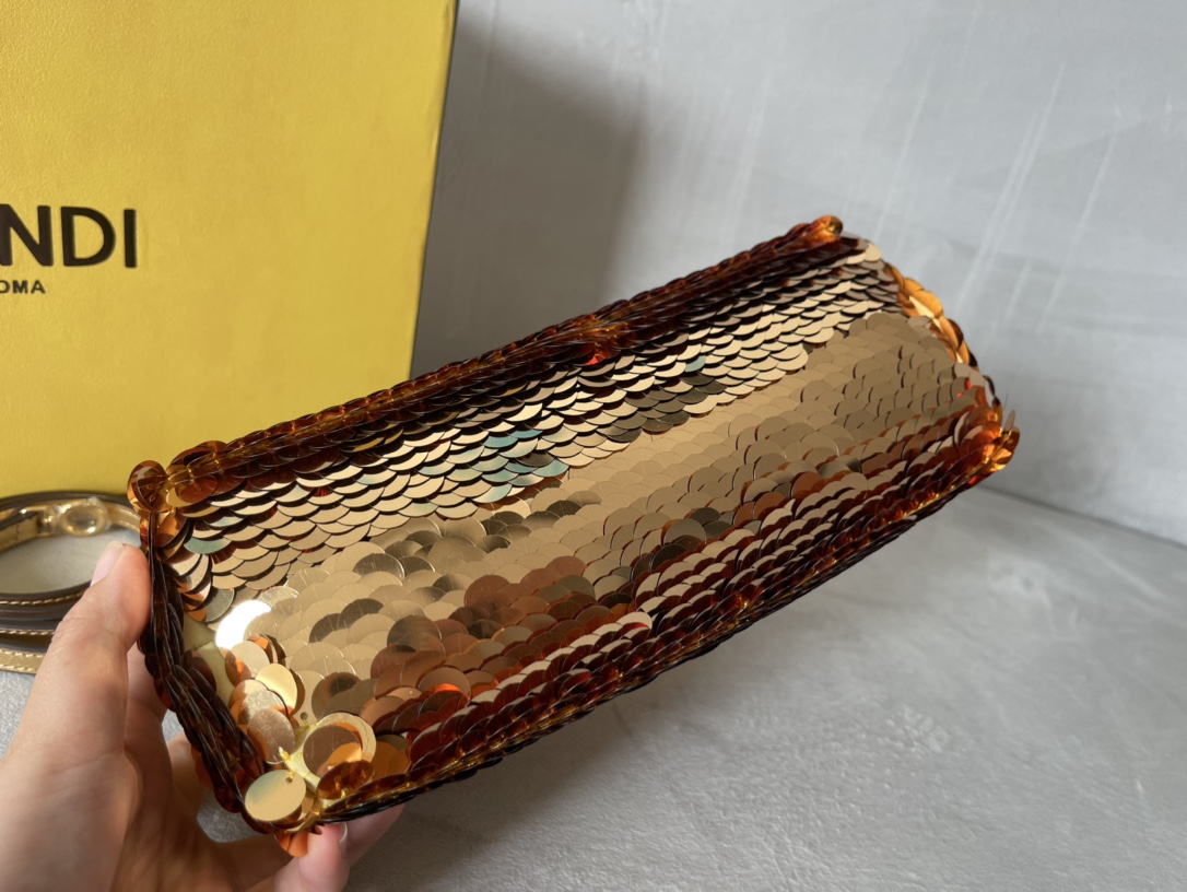 Fendace First Bag-26*9.5*18CM