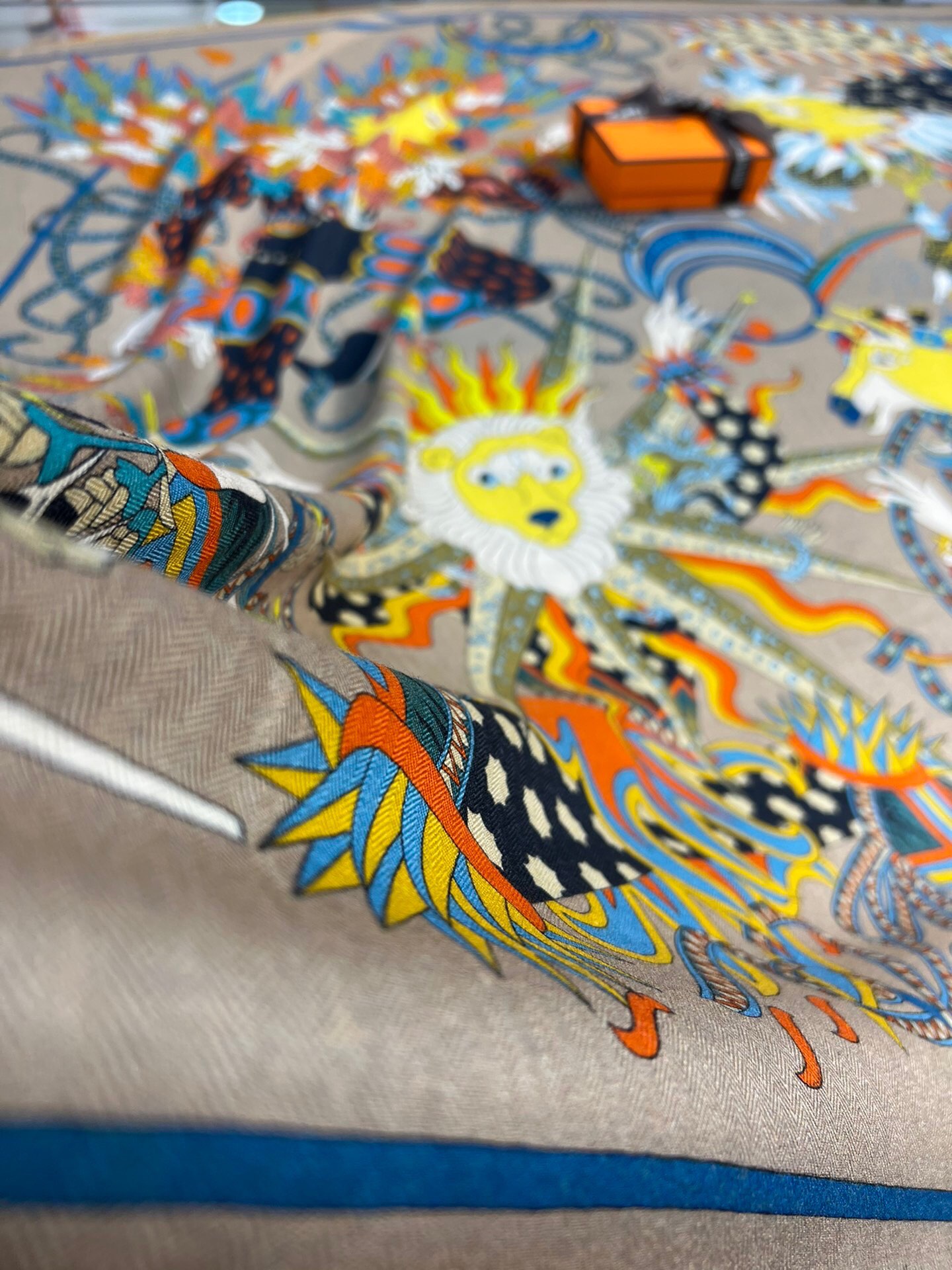 H**mes shawls-140*140cm