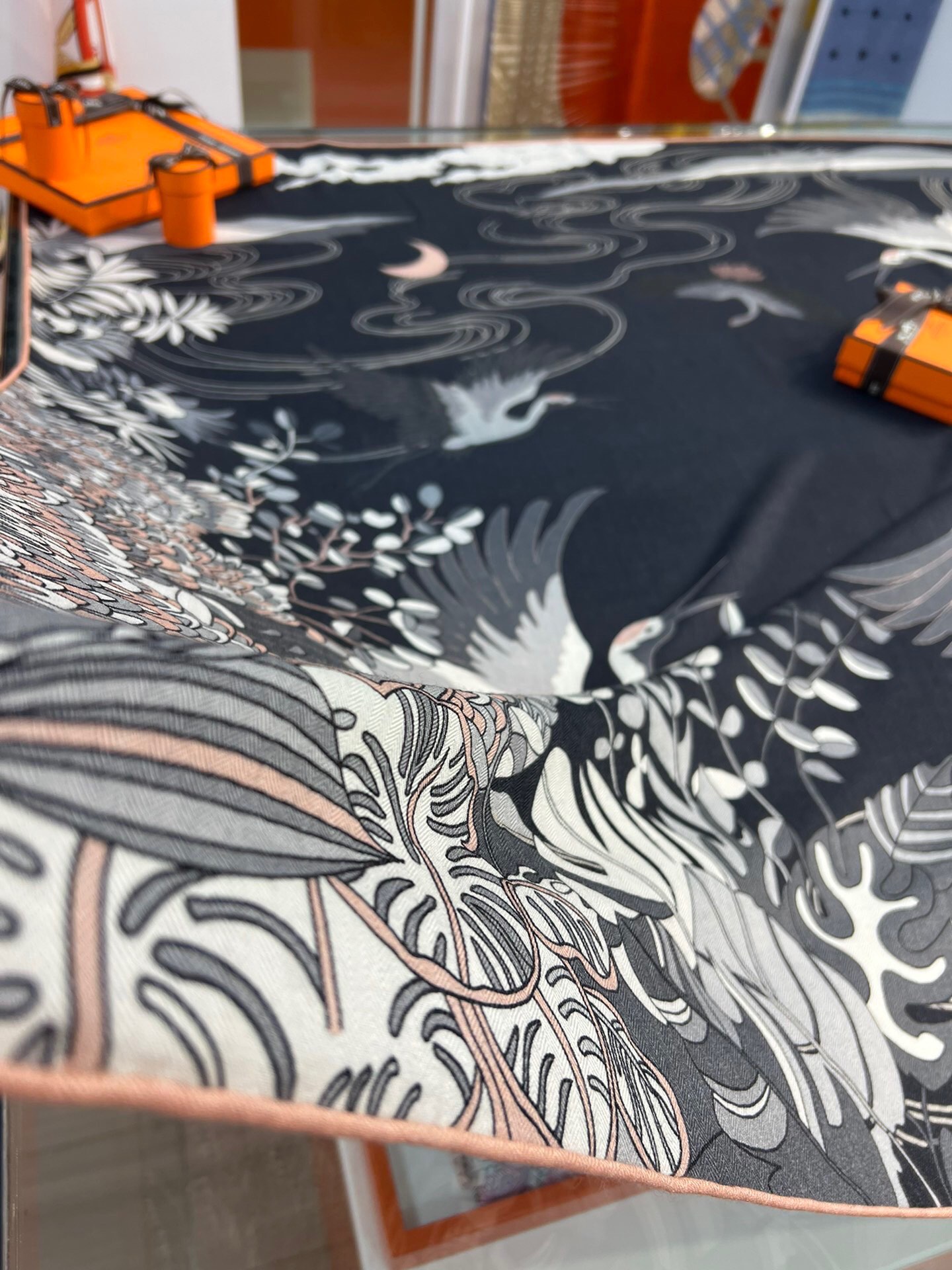 H**mes shawls-140*140cm