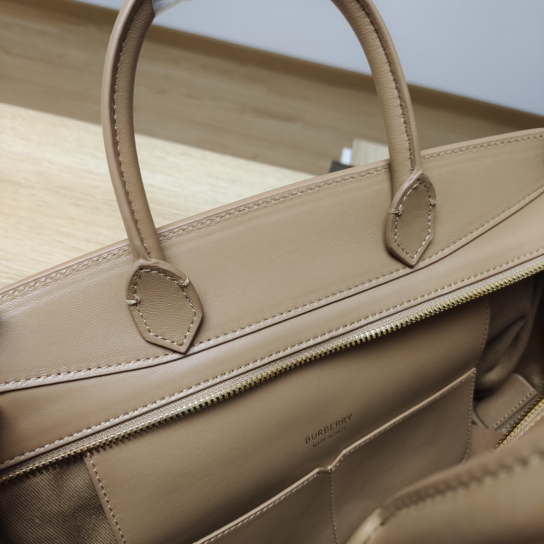 B**rry tote bag-28 x 13 x 23cm