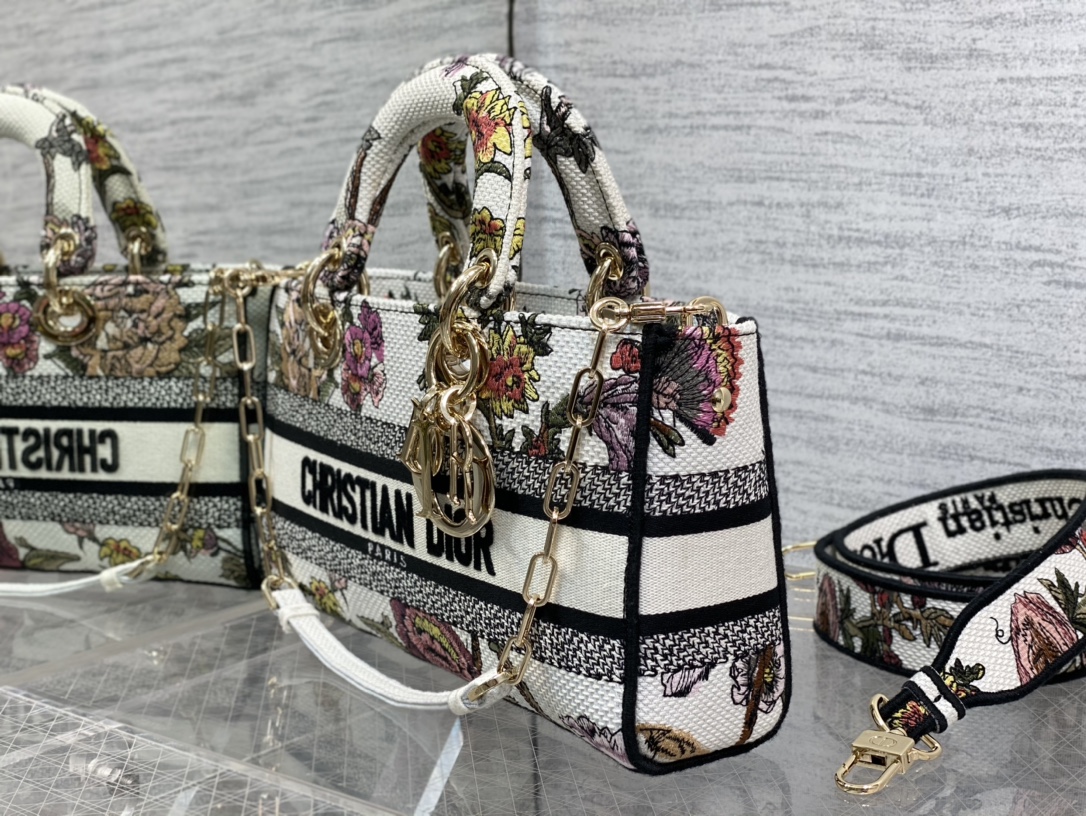 D*or lady bag-26 x 13.5 x 5 cm