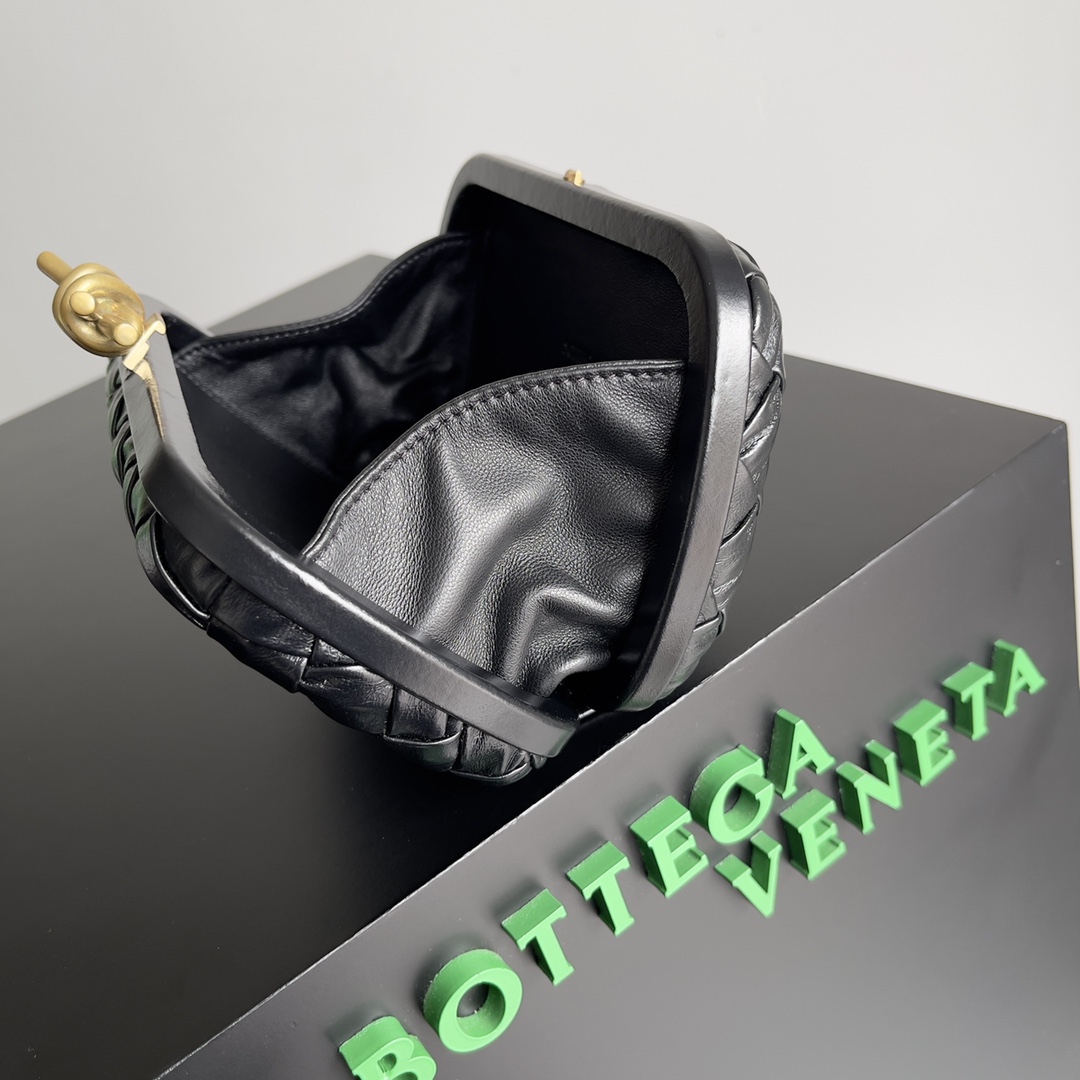 bo*te*ga Ve*ne*ta knot pouch-20.5*6*12.5cm