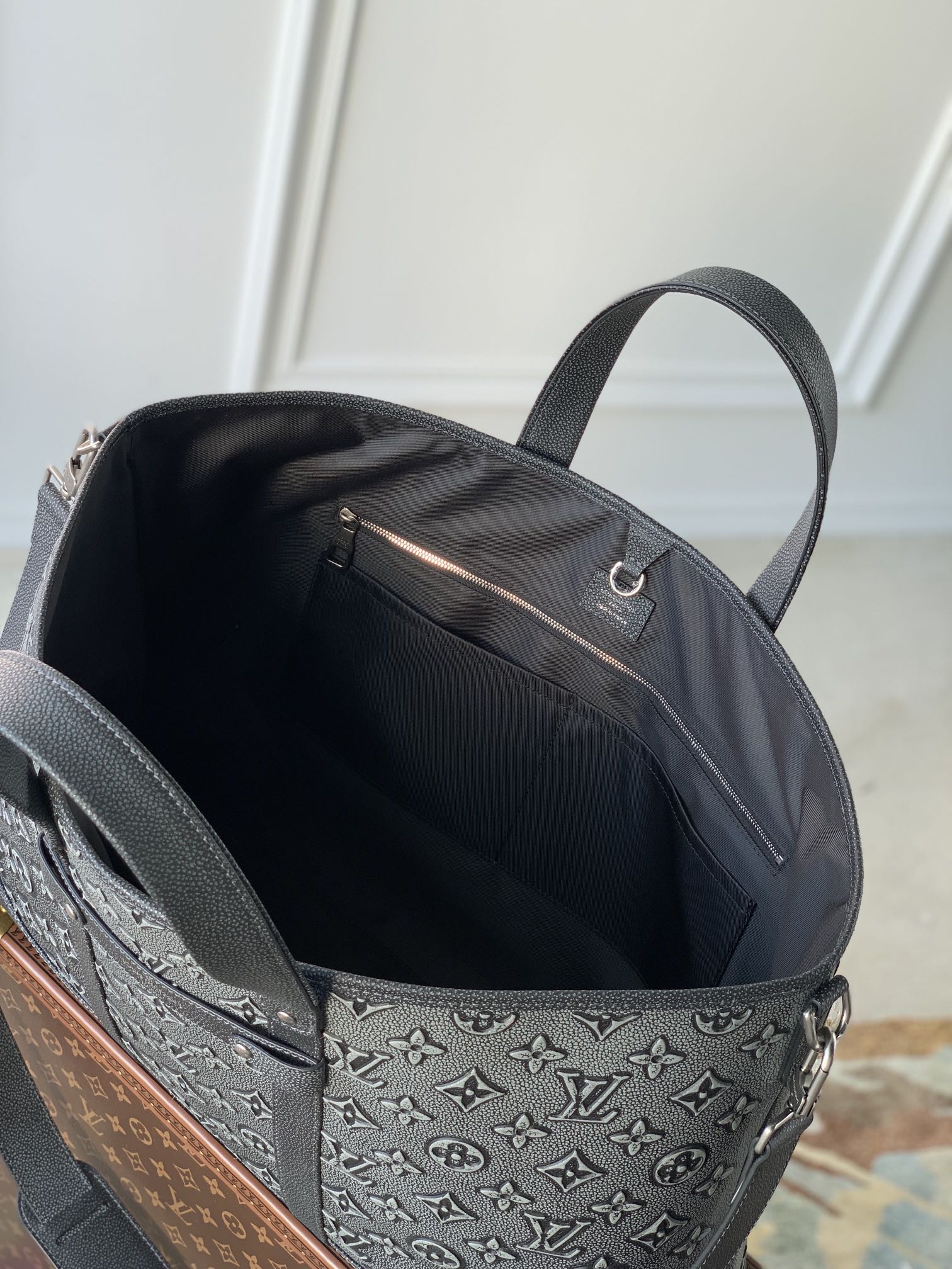 l0*is V*t0n roll top handbags m21371-60*37*15.5cm