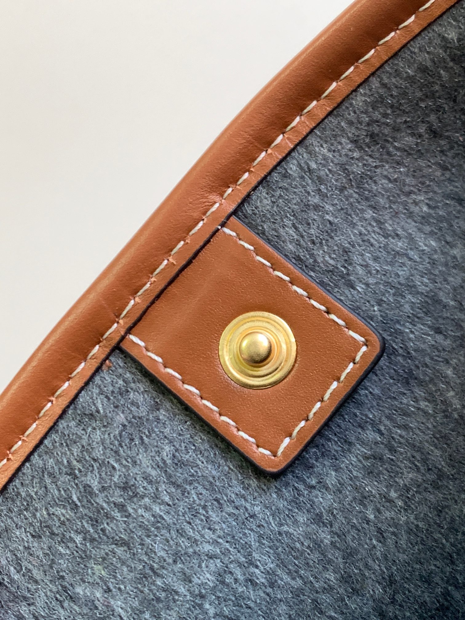 Ce**e cuir bucket-30×22×13cm